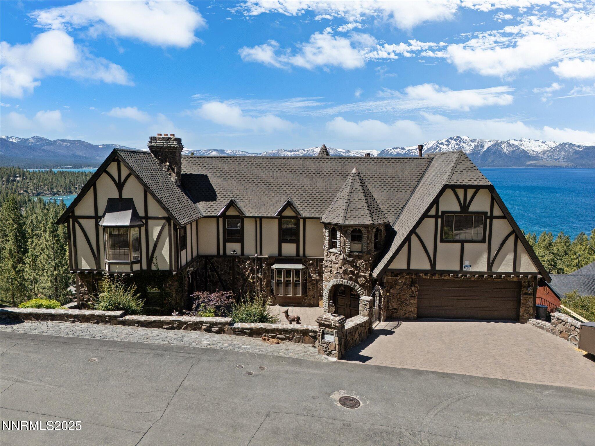 02-225 S Martin Dr-101