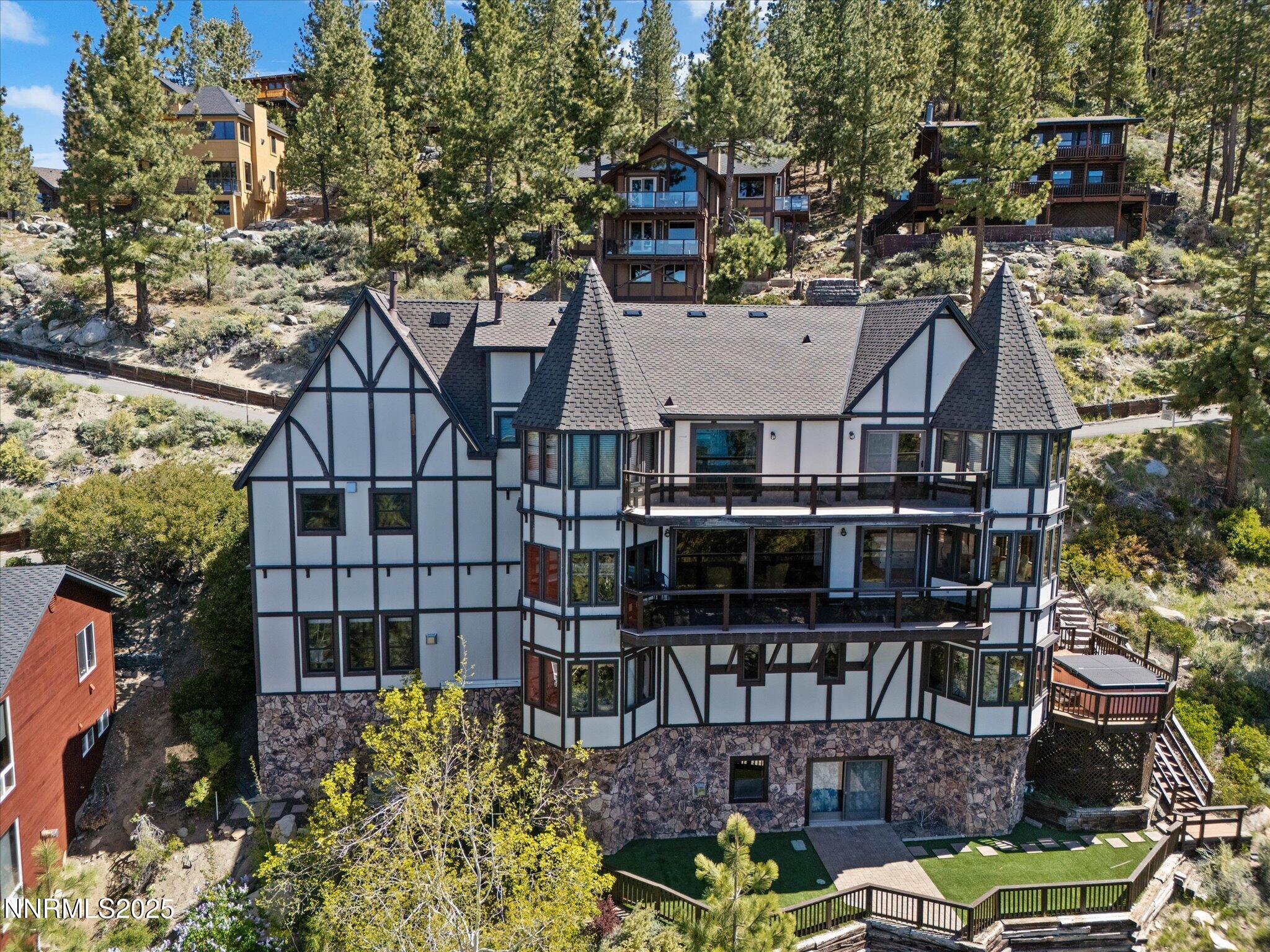 10-225 S Martin Dr-109