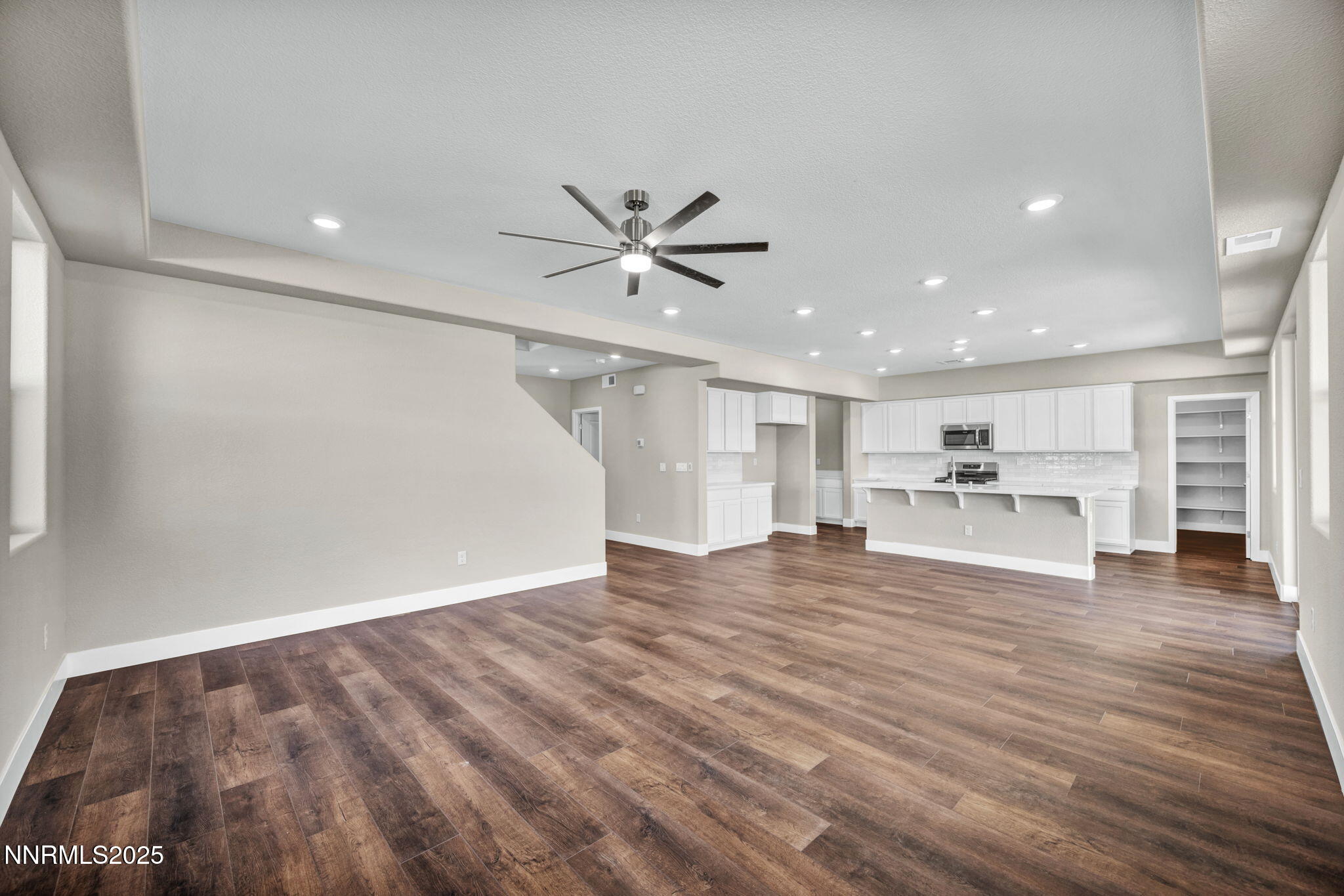 74-web-or-mls-8601-crandell-dr