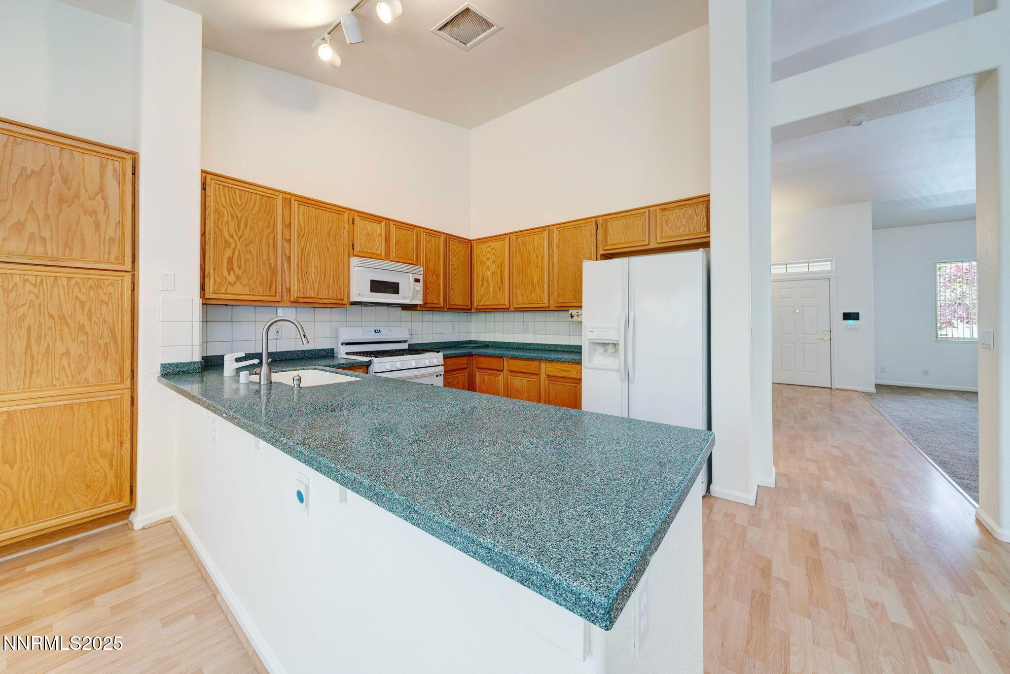 17-3069 Creekwood Drive-11-Edit