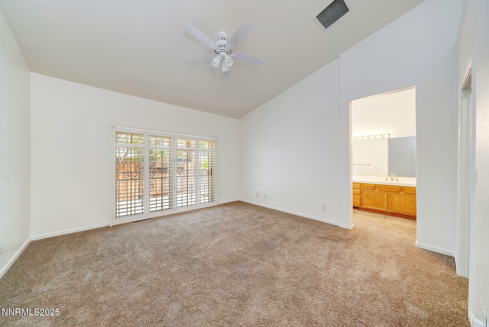 21-3069 Creekwood Drive-15-Edit