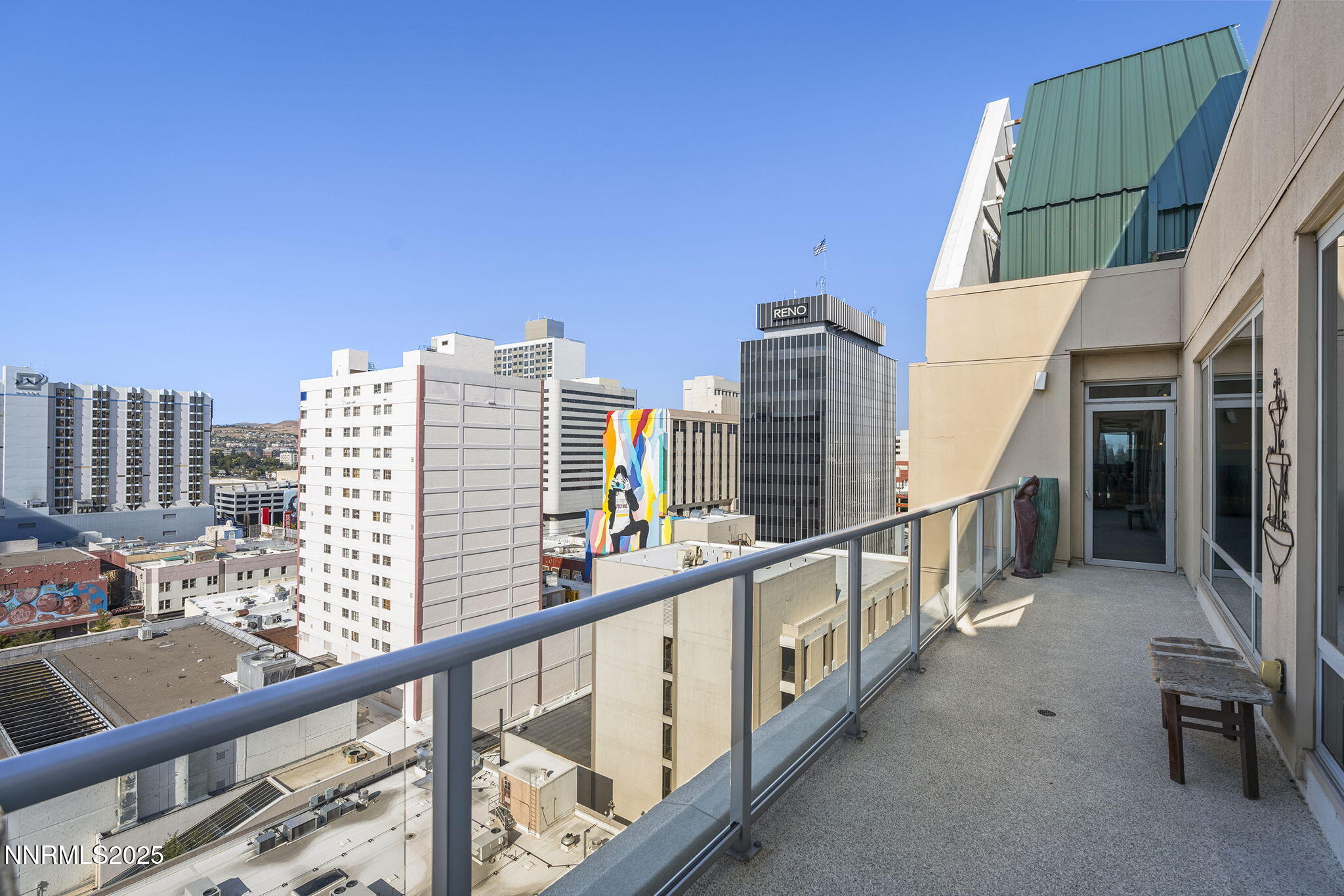 32-web-or-mls-_DSC4337