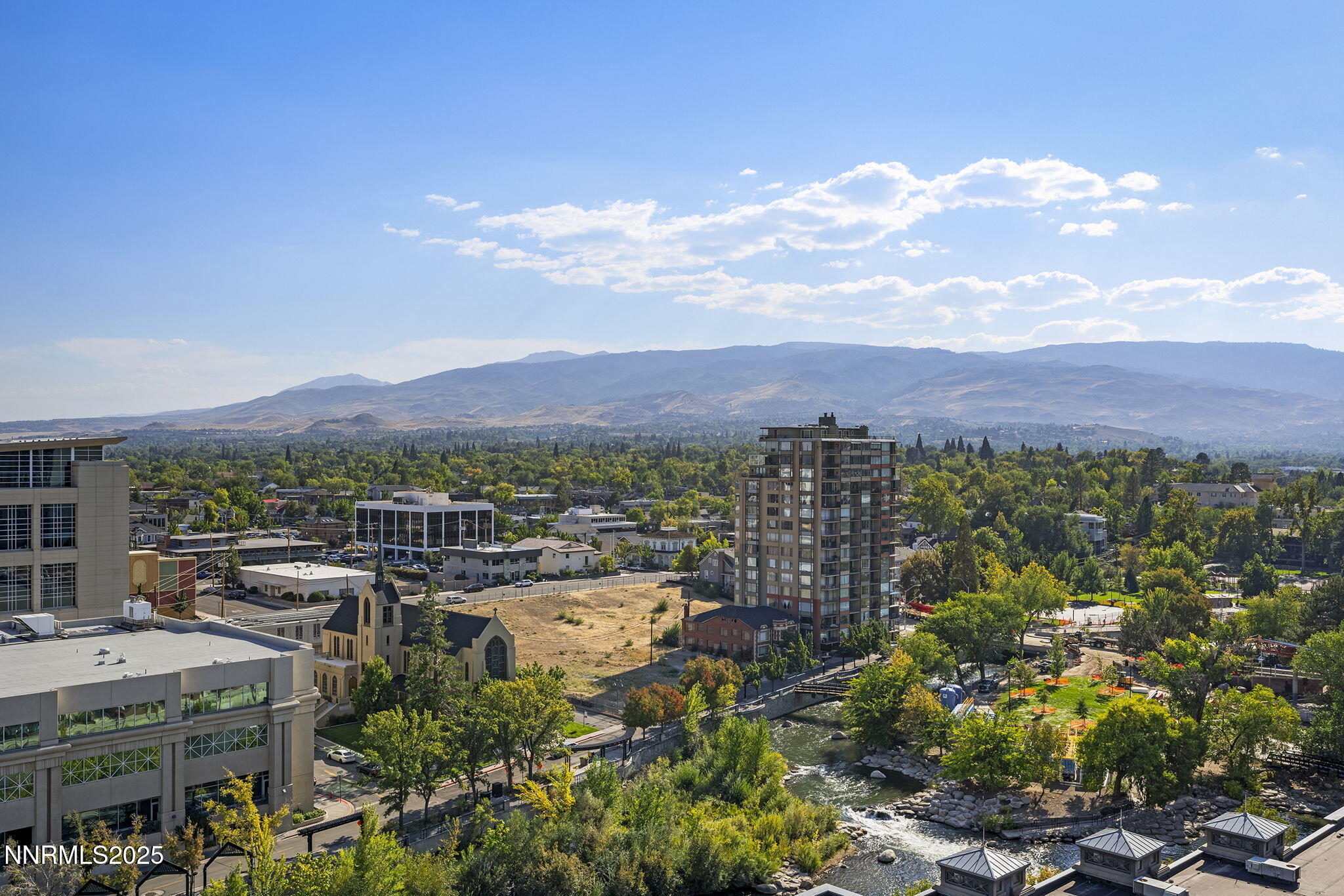 24-web-or-mls-_DSC4360