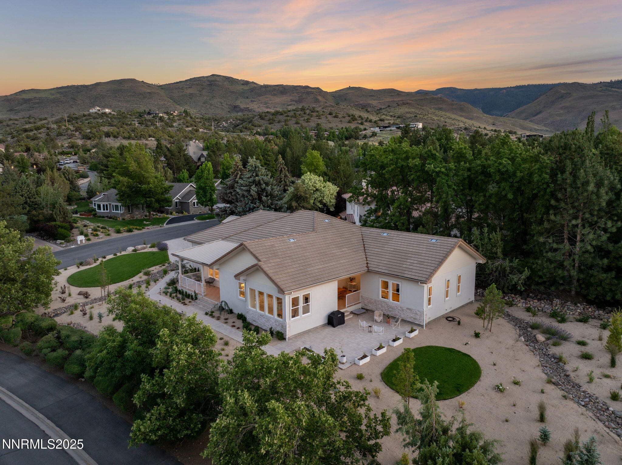 49-web-or-mls-4305 Mountaingate Drone-12