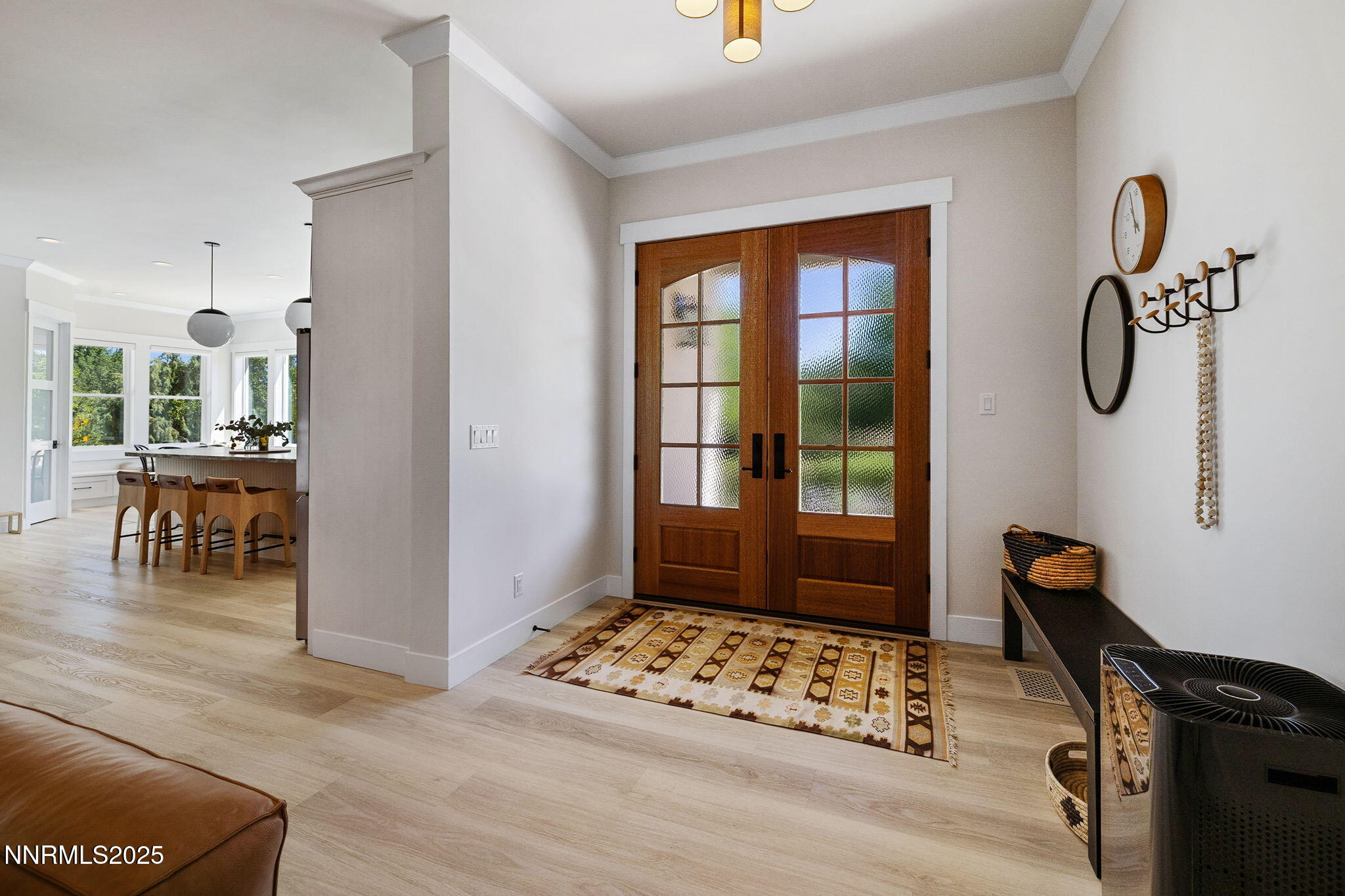 8-web-or-mls-4305 Mountaingate-32