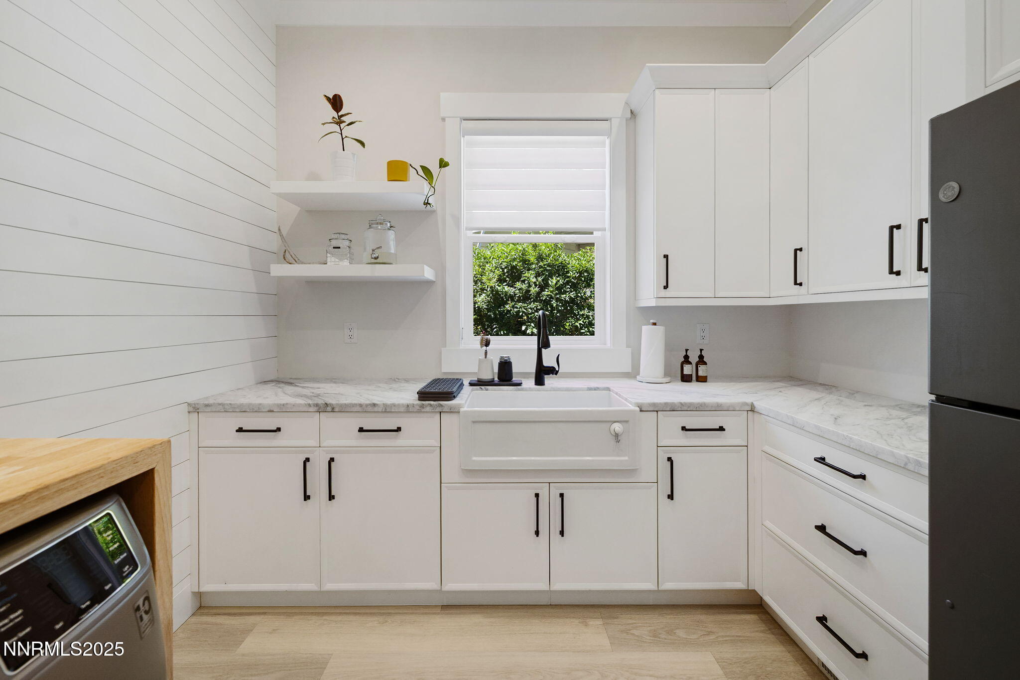 34-web-or-mls-4305 Mountaingate-31