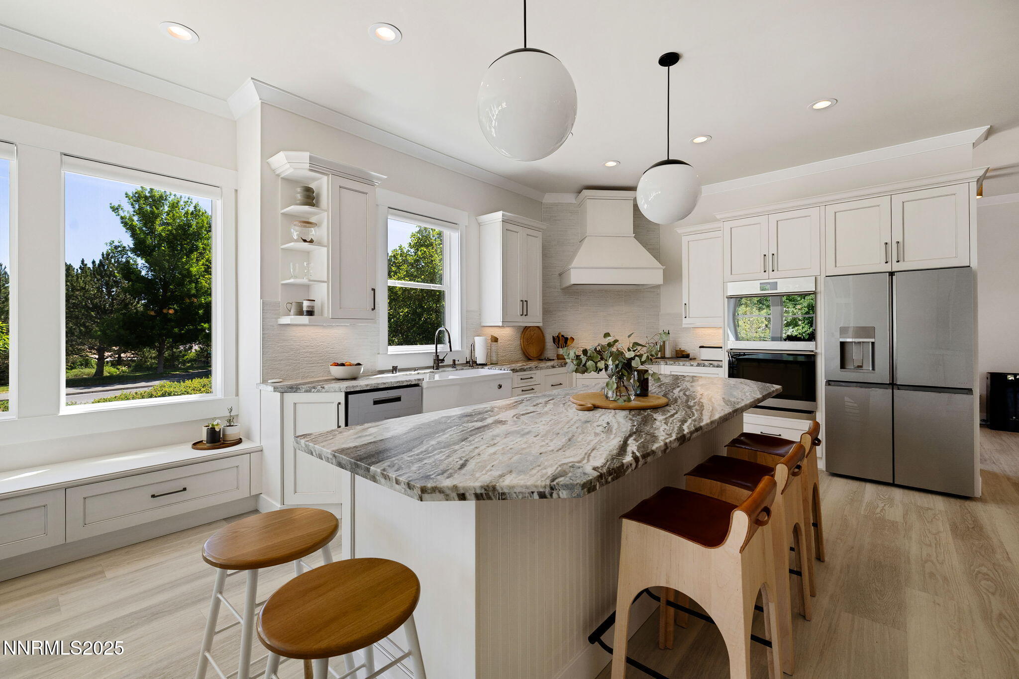 17-web-or-mls-4305 Mountaingate-42