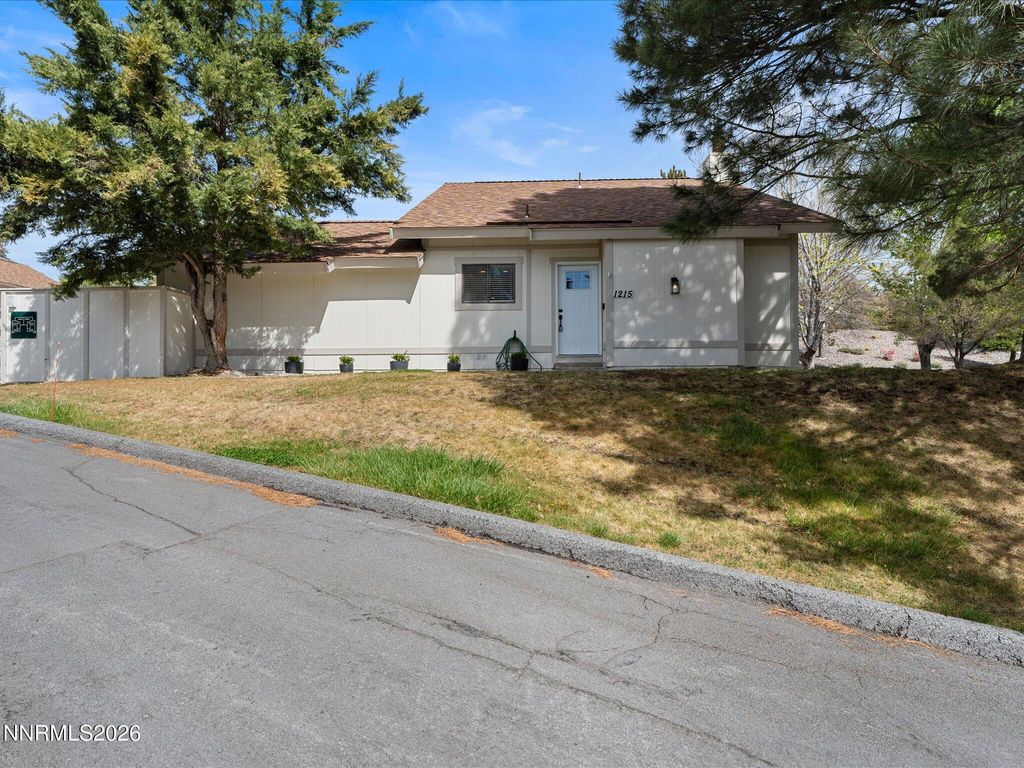Photo of 1215 Conway Lane, Reno, NV 89503 (MLS # 260003590)