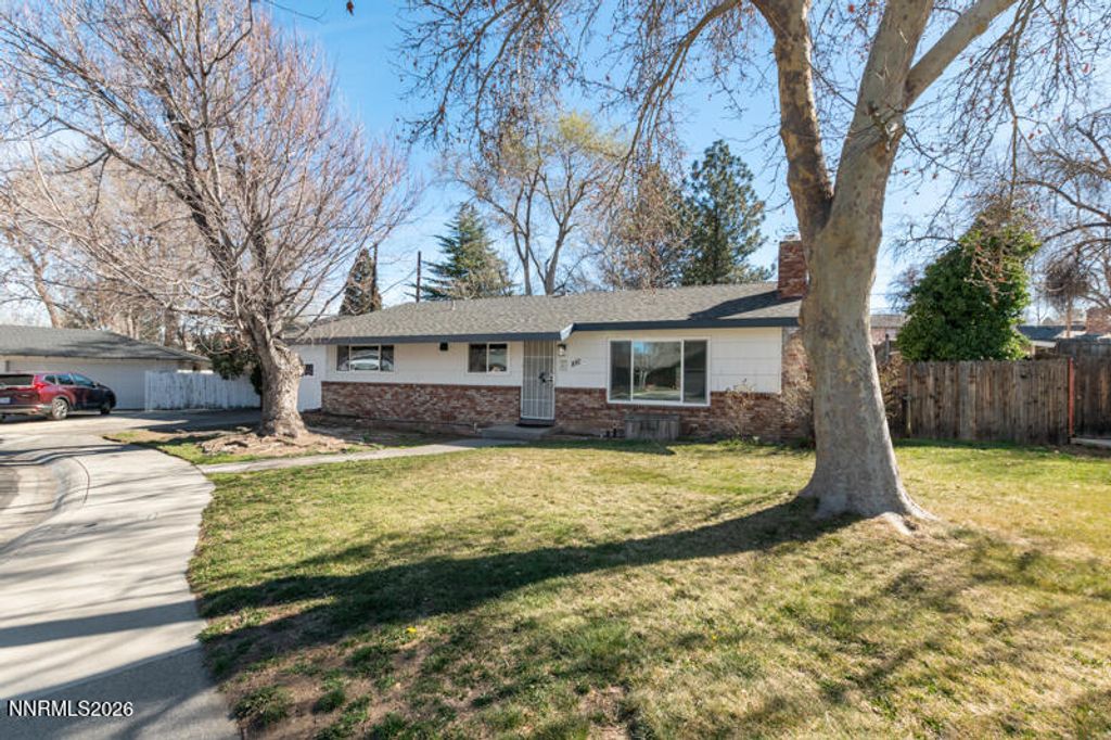 Photo of 810 Lahontan Way, Reno, NV 89509 (MLS # 260001974)