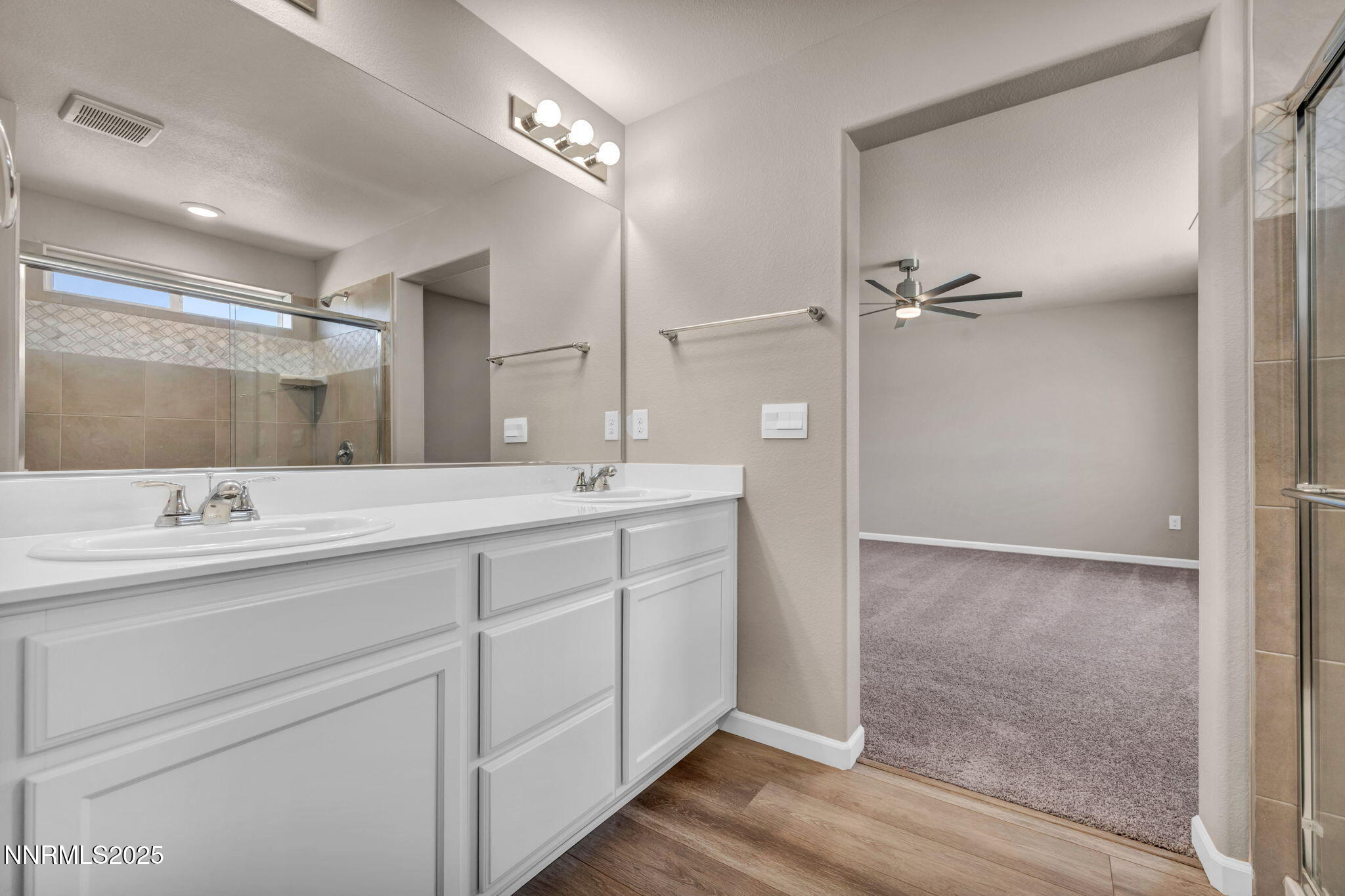 88-web-or-mls-615-e-patrician-dr