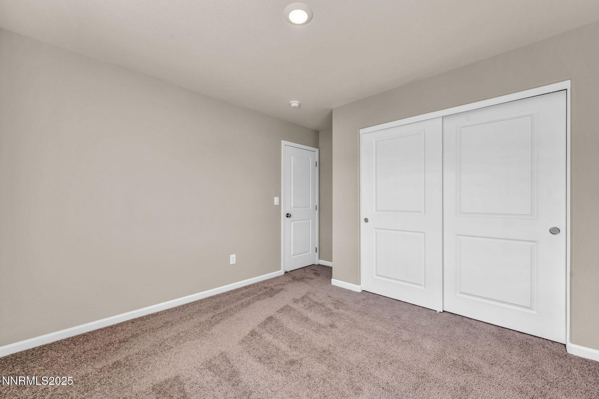 82-web-or-mls-615-e-patrician-dr (1)