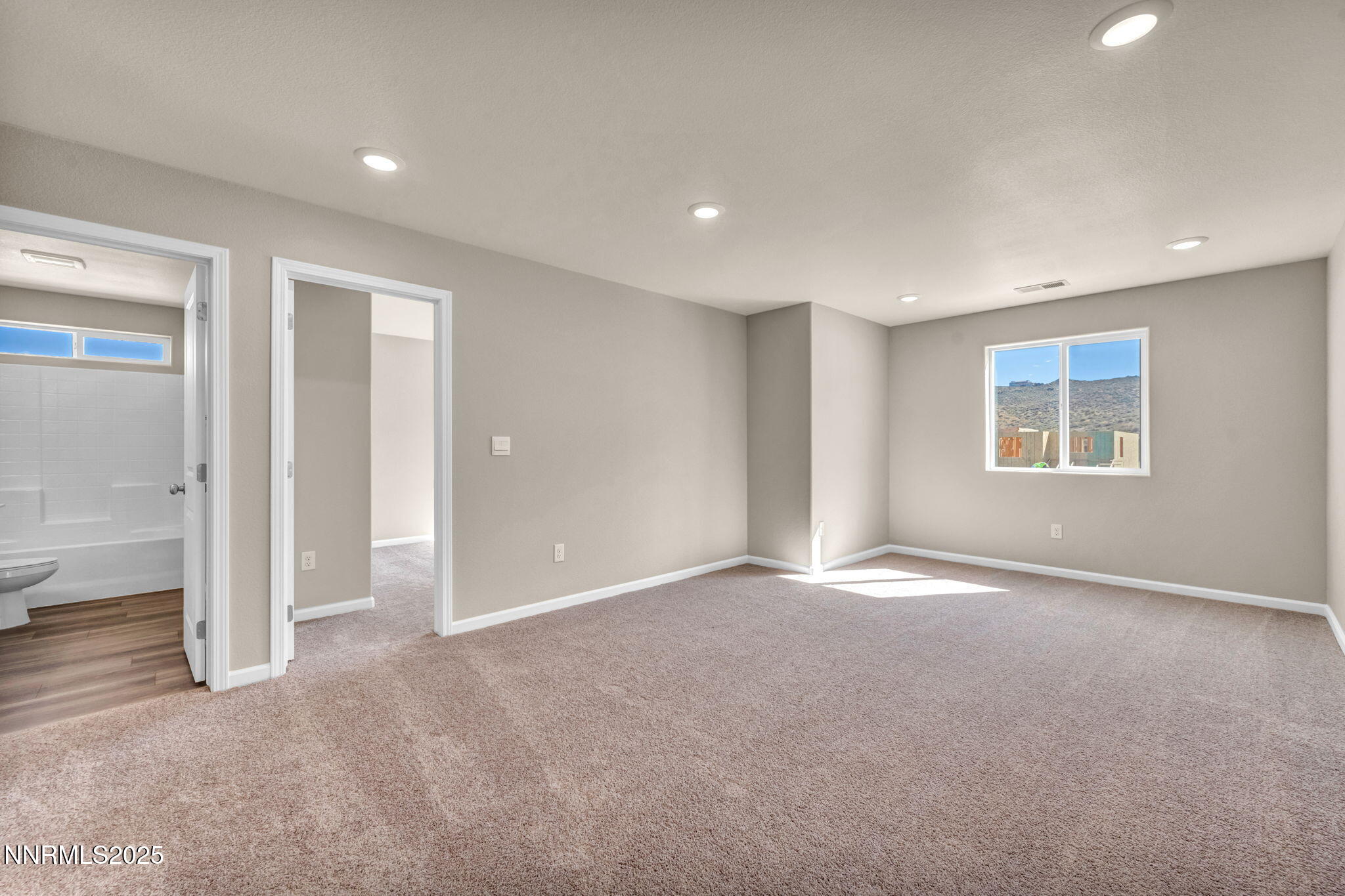 79-web-or-mls-615-e-patrician-dr