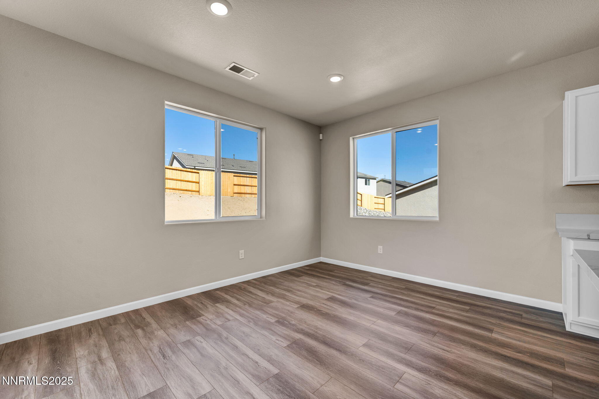 75-web-or-mls-615-e-patrician-dr