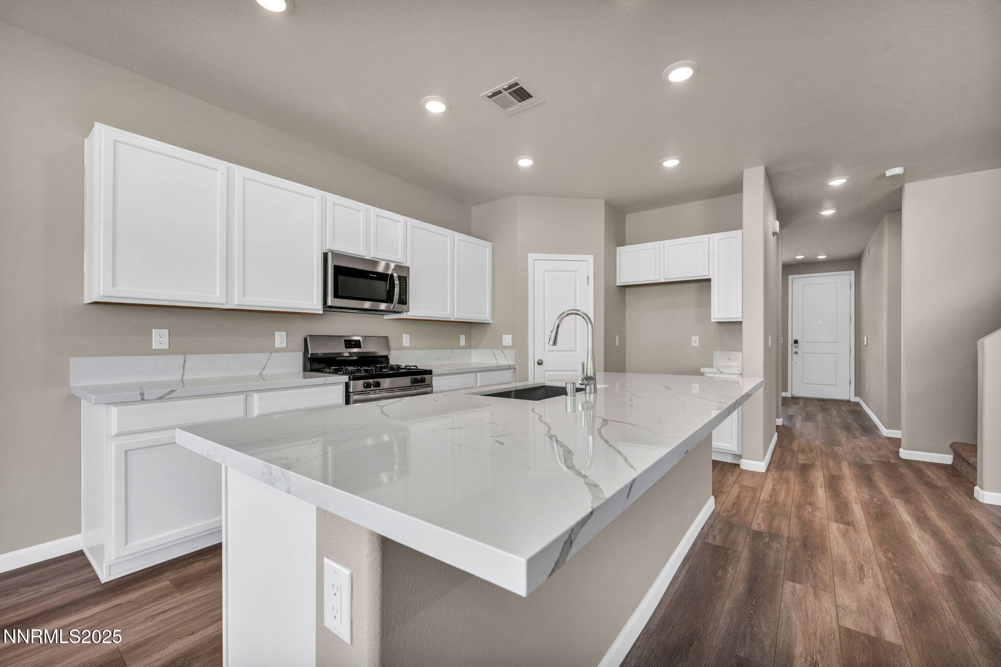 71-web-or-mls-615-e-patrician-dr