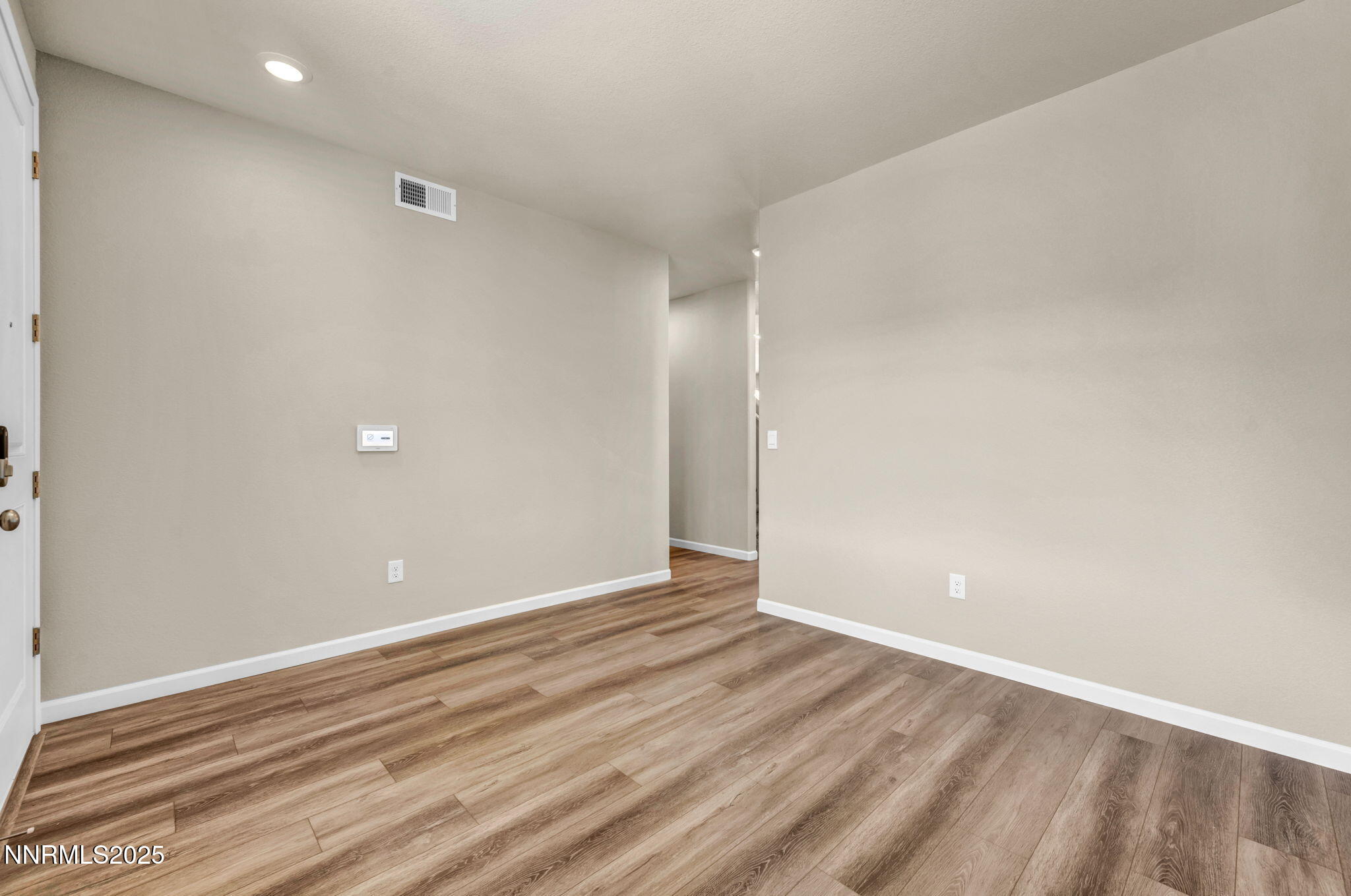 68-web-or-mls-615-e-patrician-dr