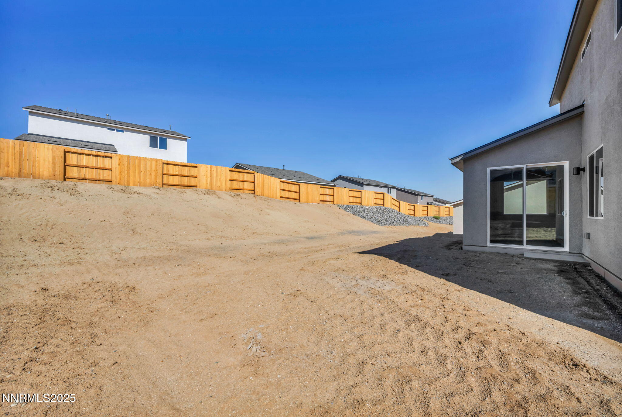 63-web-or-mls-615-e-patrician-dr