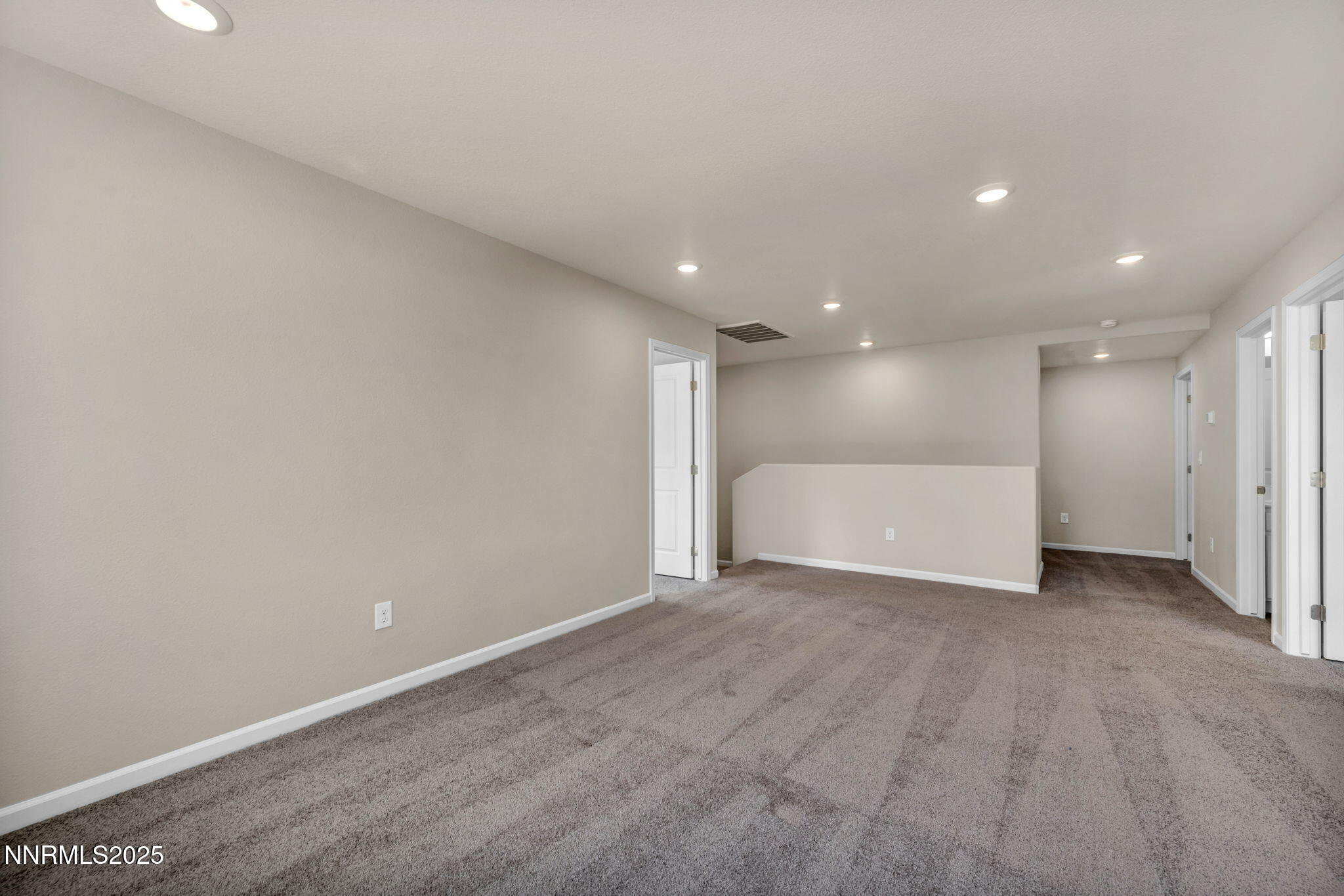 80-web-or-mls-615-e-patrician-dr