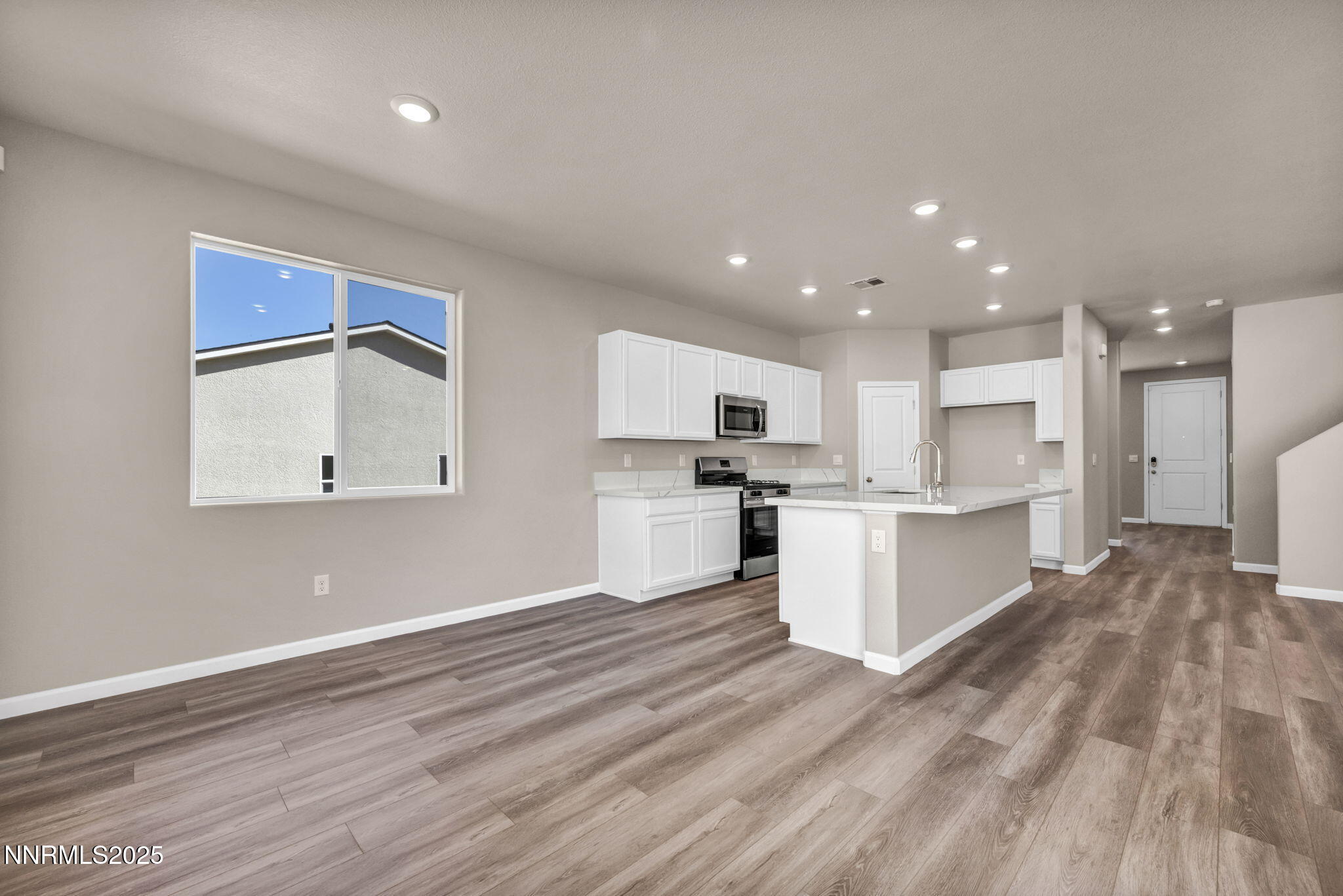 74-web-or-mls-615-e-patrician-dr