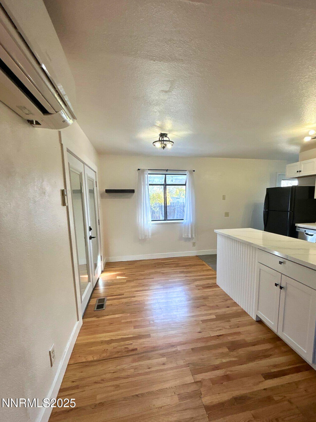 cc9feab9-ce72-4fcb-bf75-f01e150b15a4