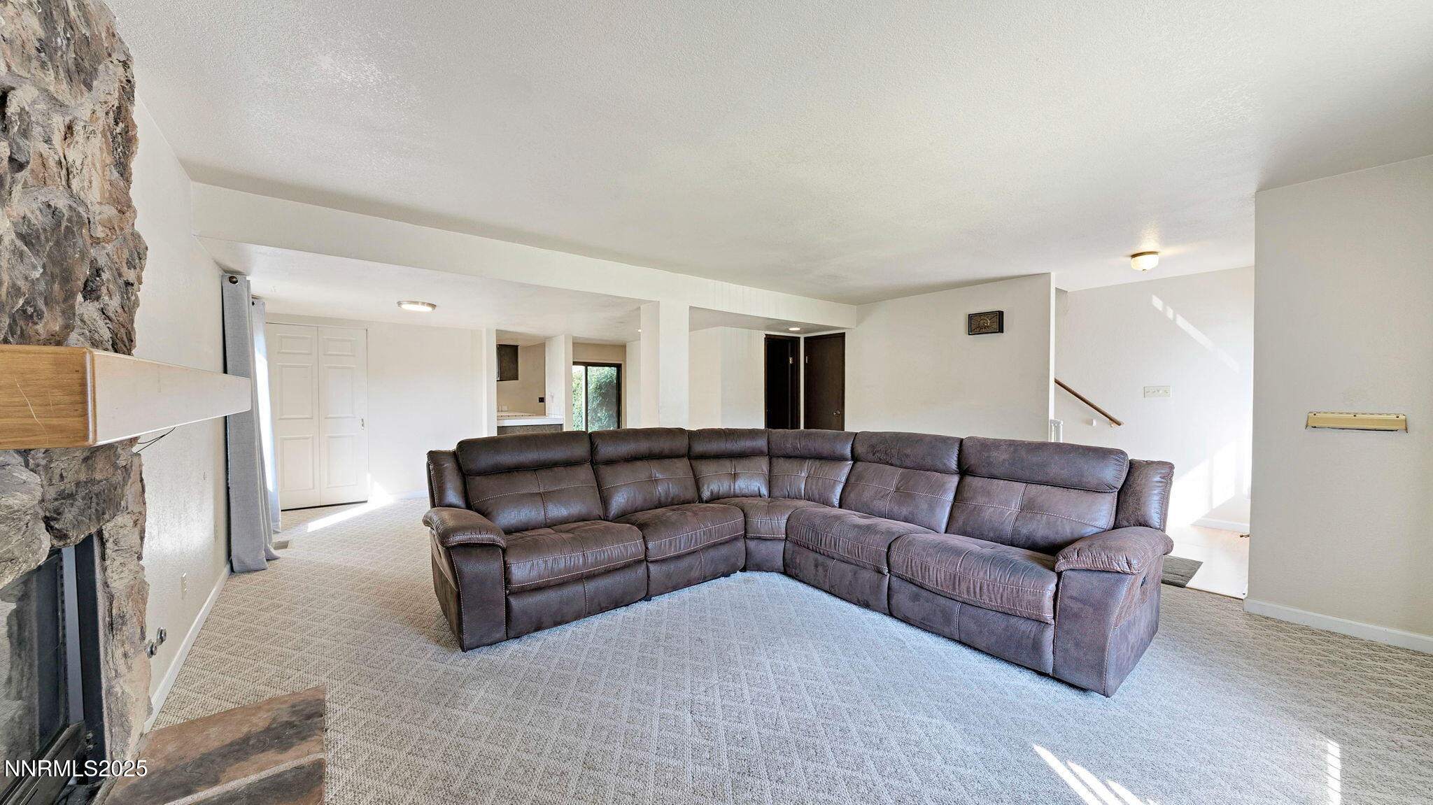 37-DSC04774_5_6_8-Edit