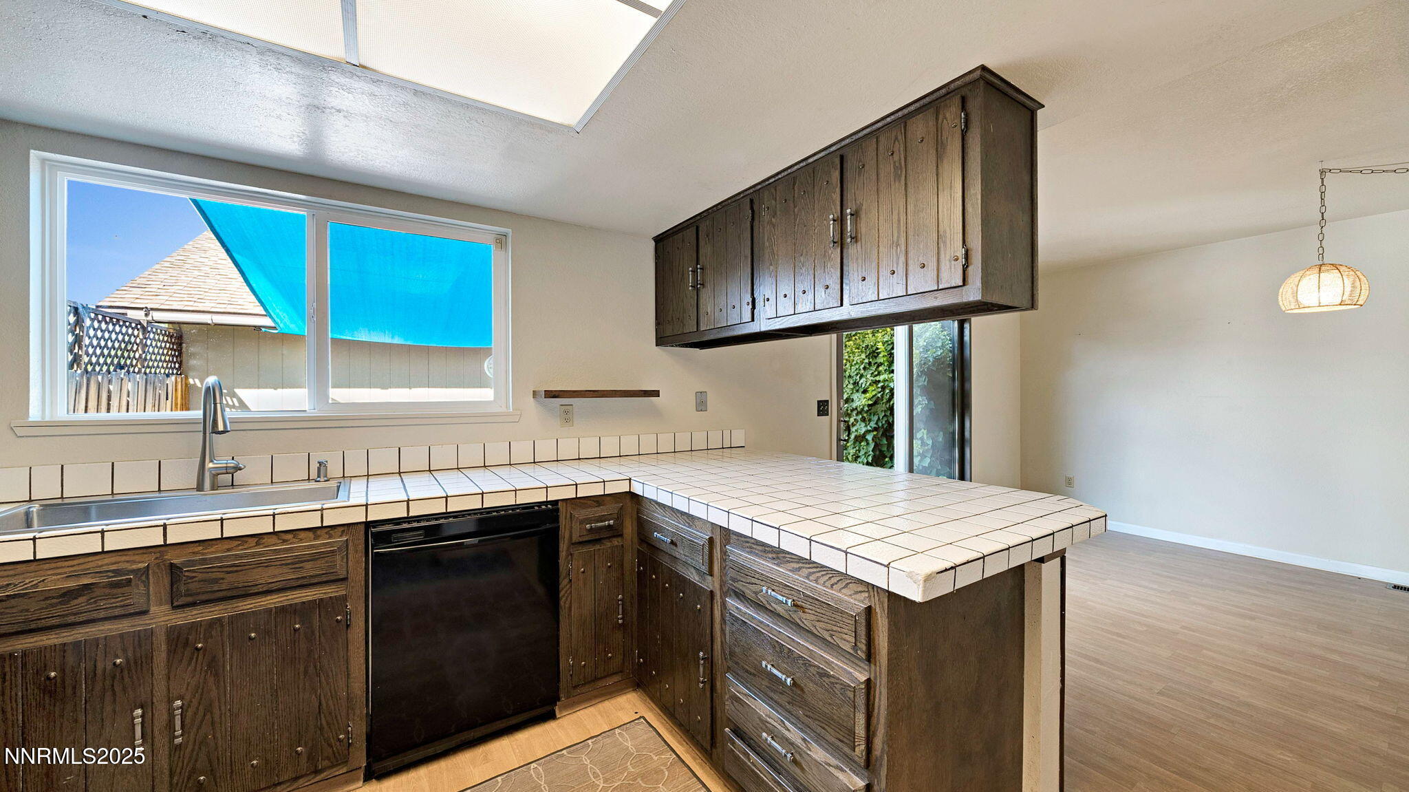 23-DSC04839_40_41_43-Edit