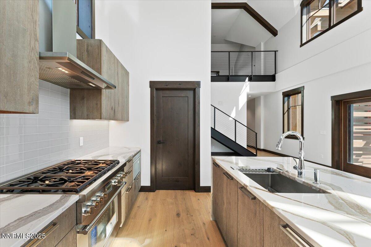 10-46 Beach Club Drive Unit 905 Statelin