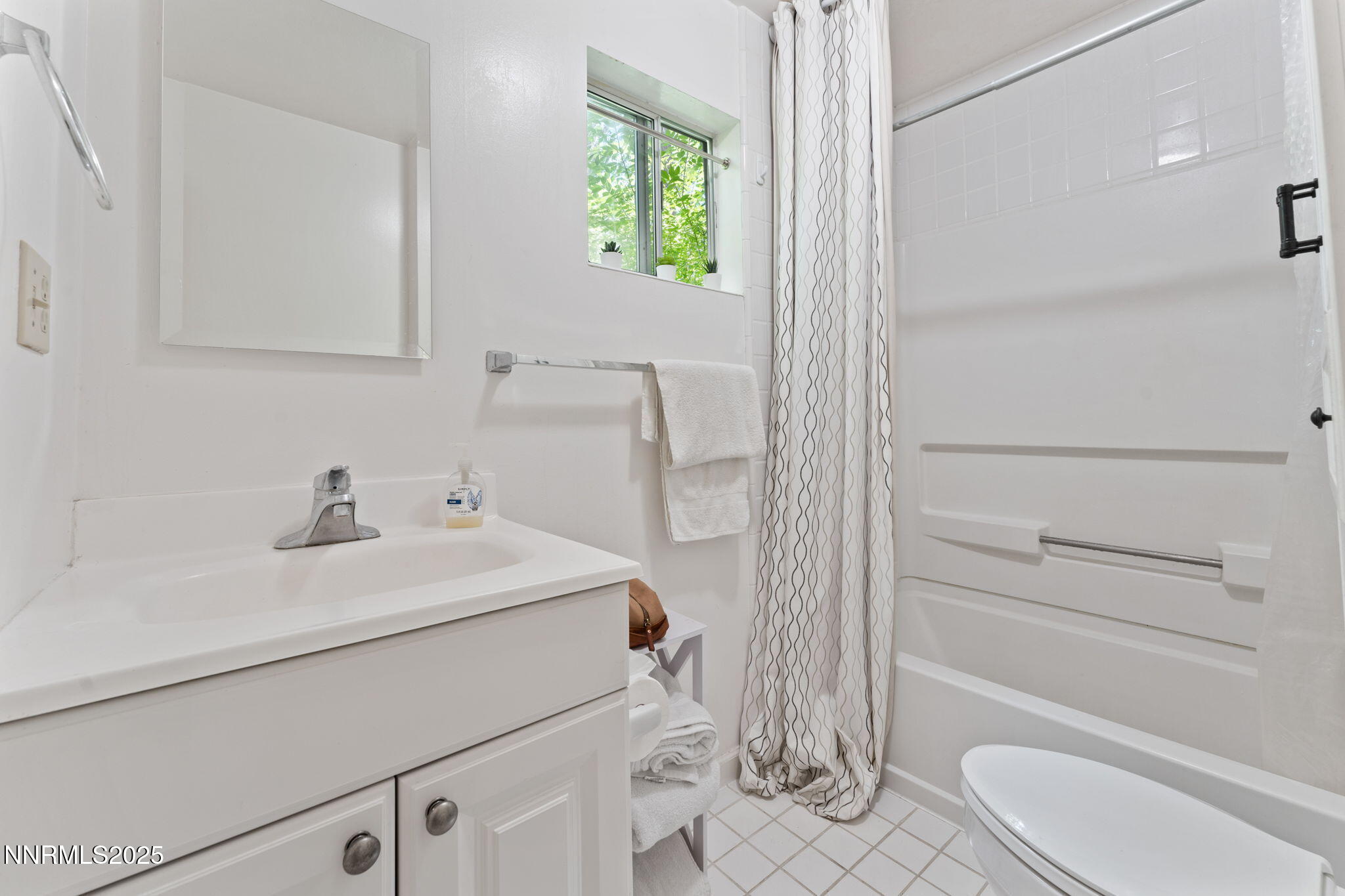 Guest House Bathroom