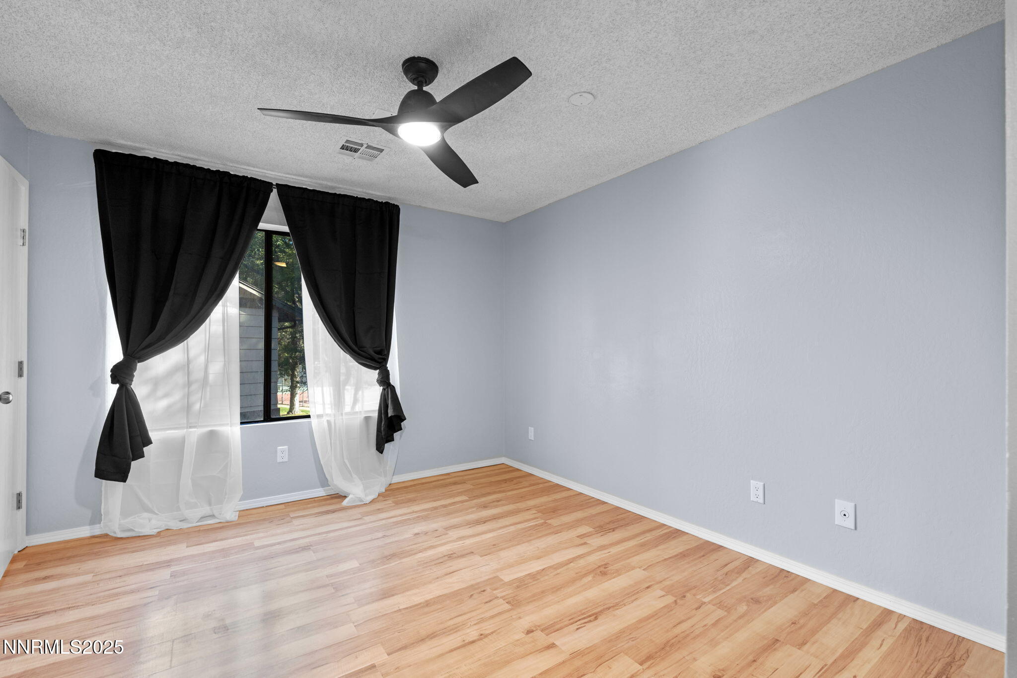 21-web-or-mls-DSC02272