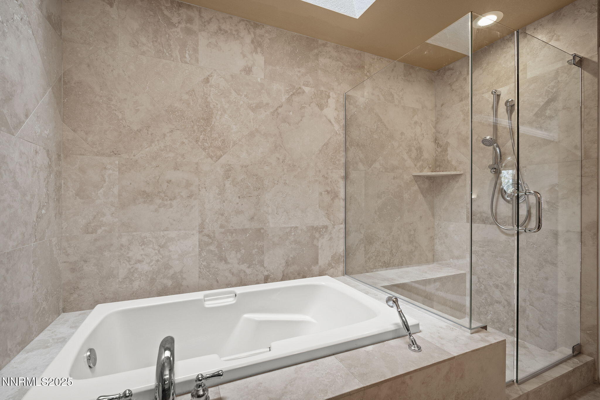 19-web-or-mls-_DSC4215