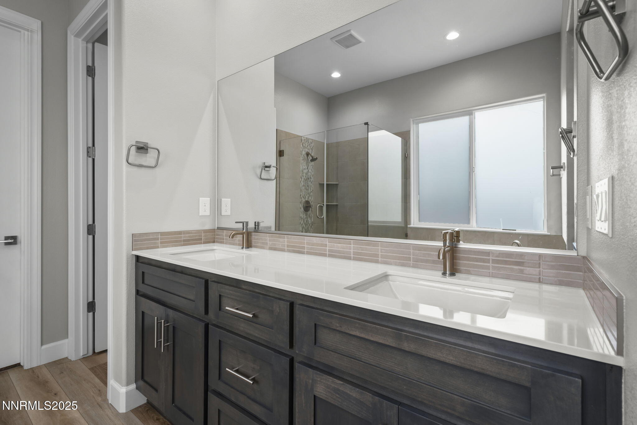 21-web-or-mls-_DSC4046