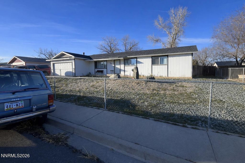 Photo of 866 D Street, Fernley, NV 89408 (MLS # 260001995)