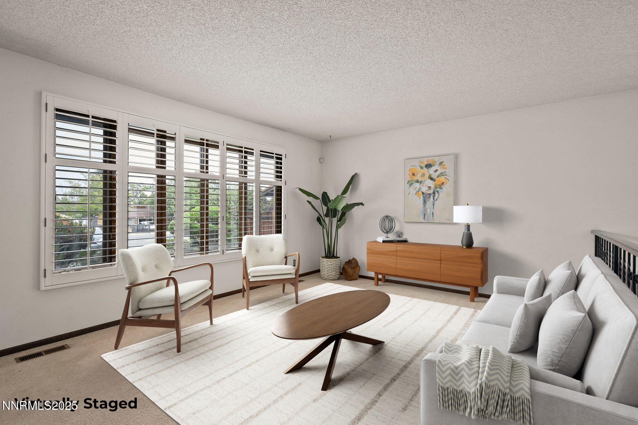 5-web-or-mls-watermark_2240_W_Plumb_Lane