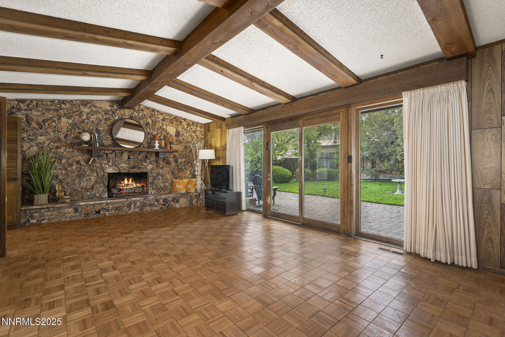 9-web-or-mls-_DSC0092