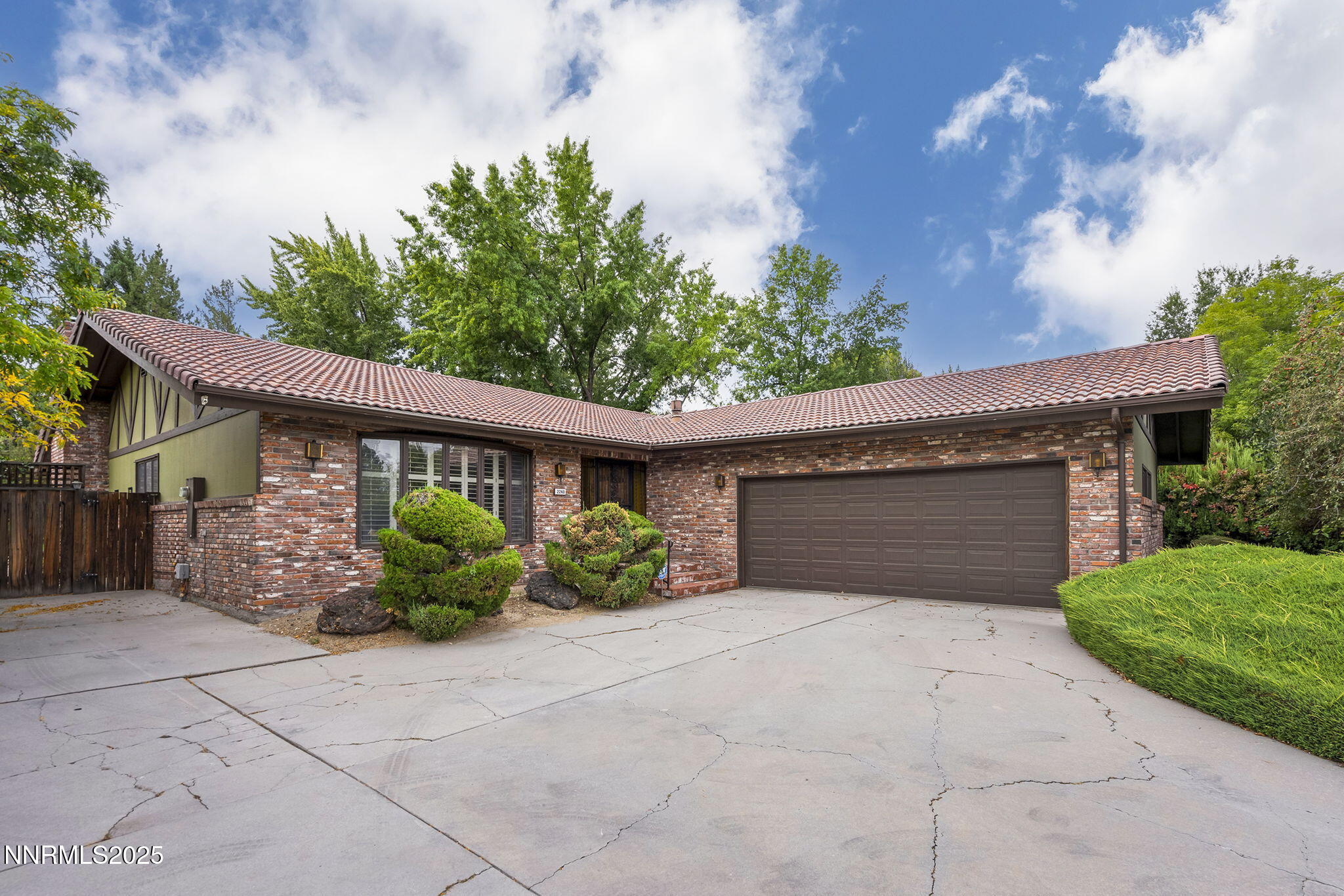 1-web-or-mls-_DSC0196