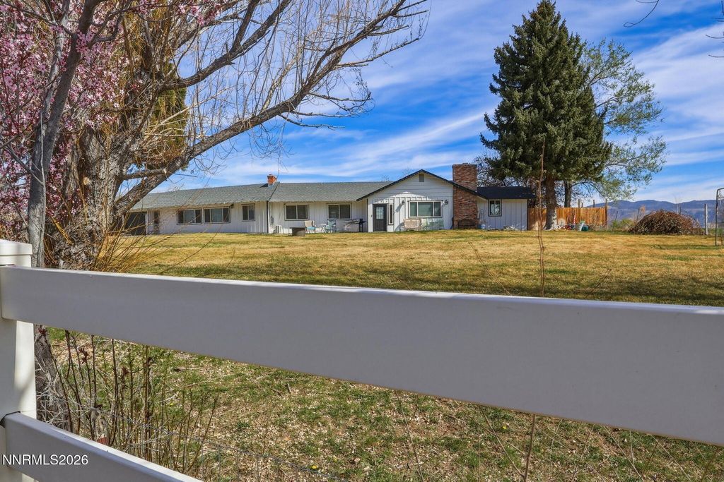 Photo of 500 Sierra Manor Drive, Reno, NV 89511 (MLS # 260003066)