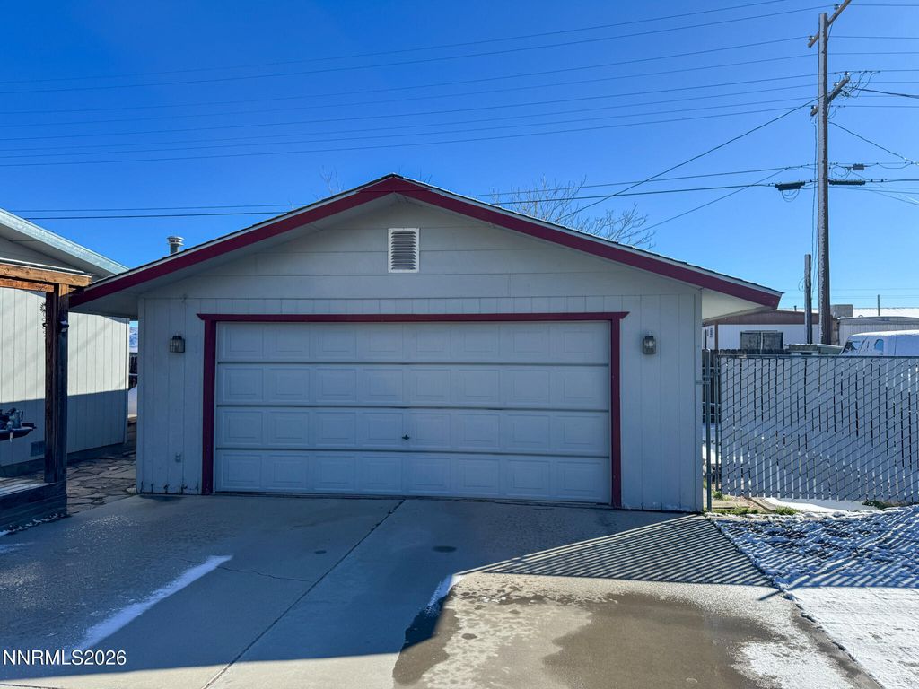 Photo of 394 N Street, Hawthorne, NV 89415 (MLS # 260001849)