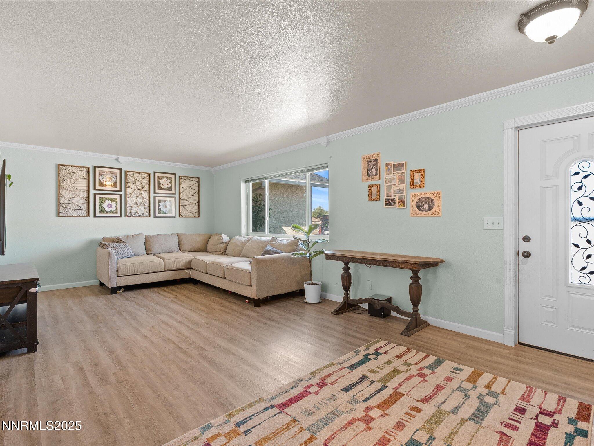 06-2830 Country Club Dr-105