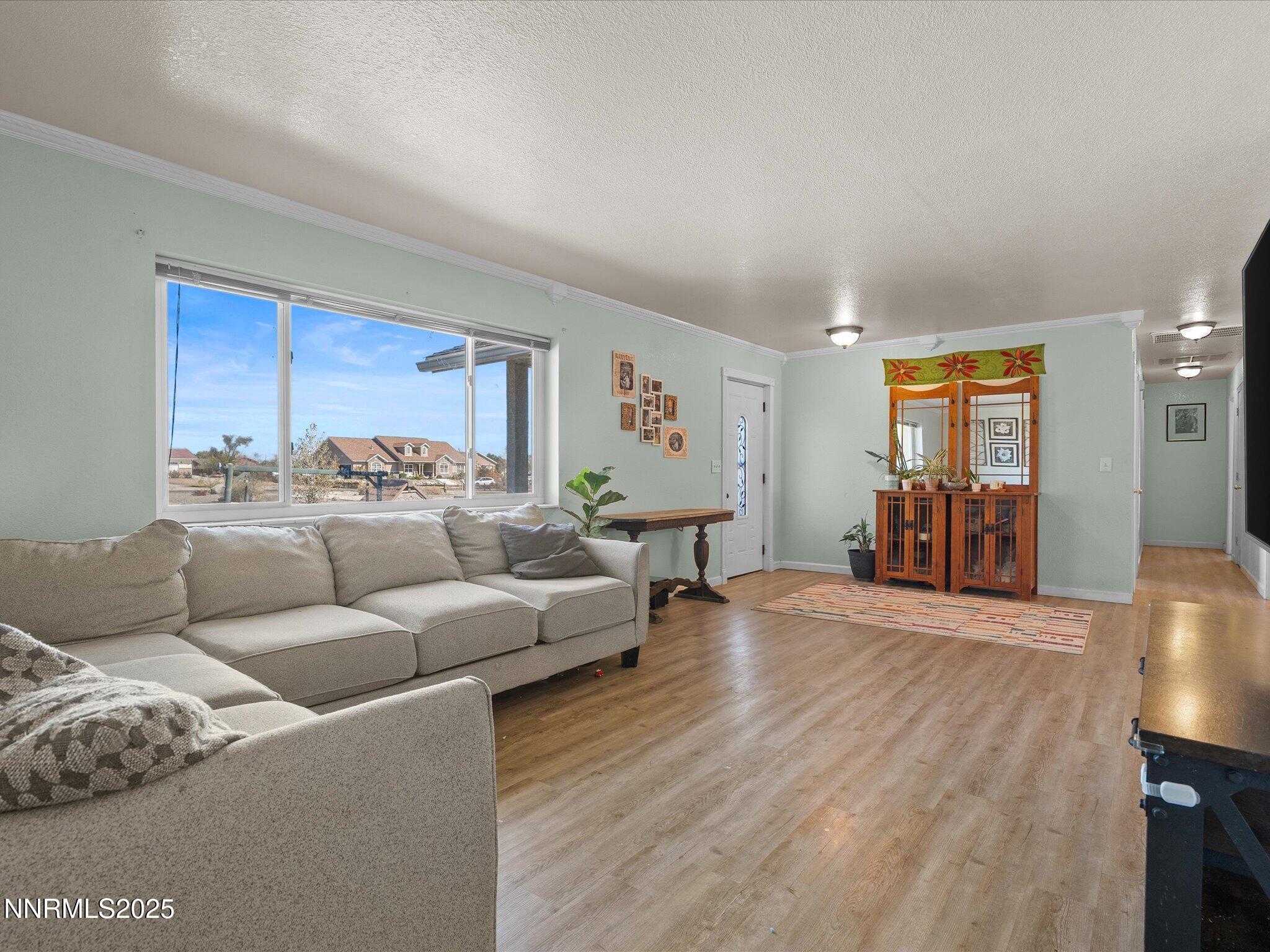 08-2830 Country Club Dr-107