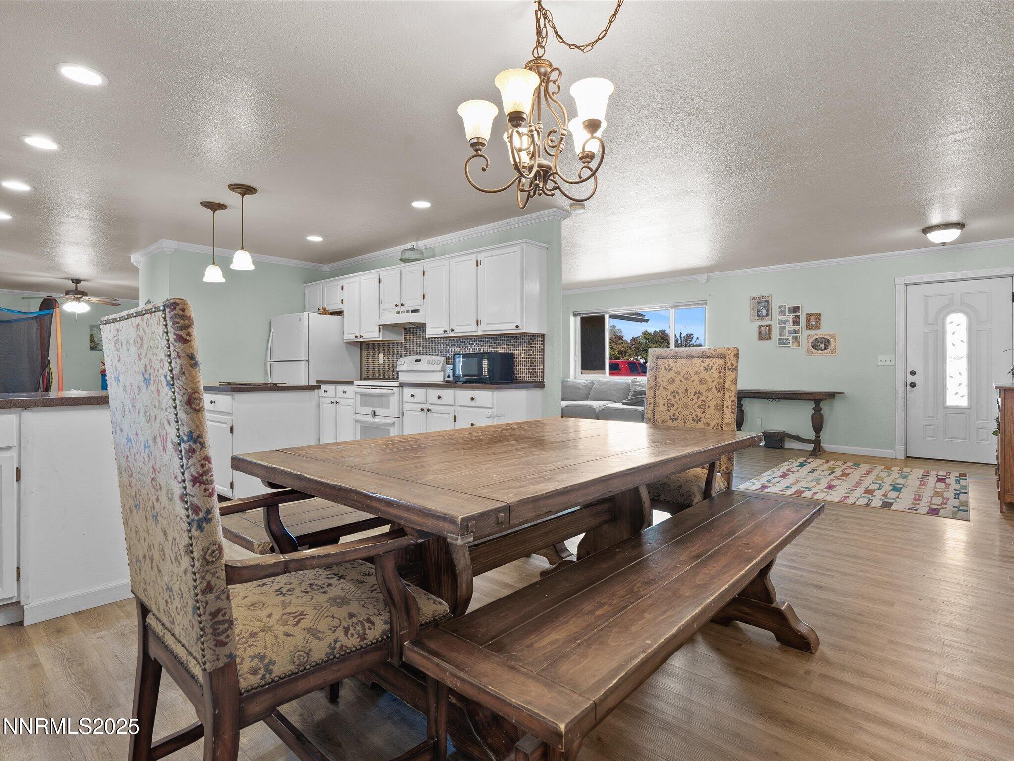 11-2830 Country Club Dr-110