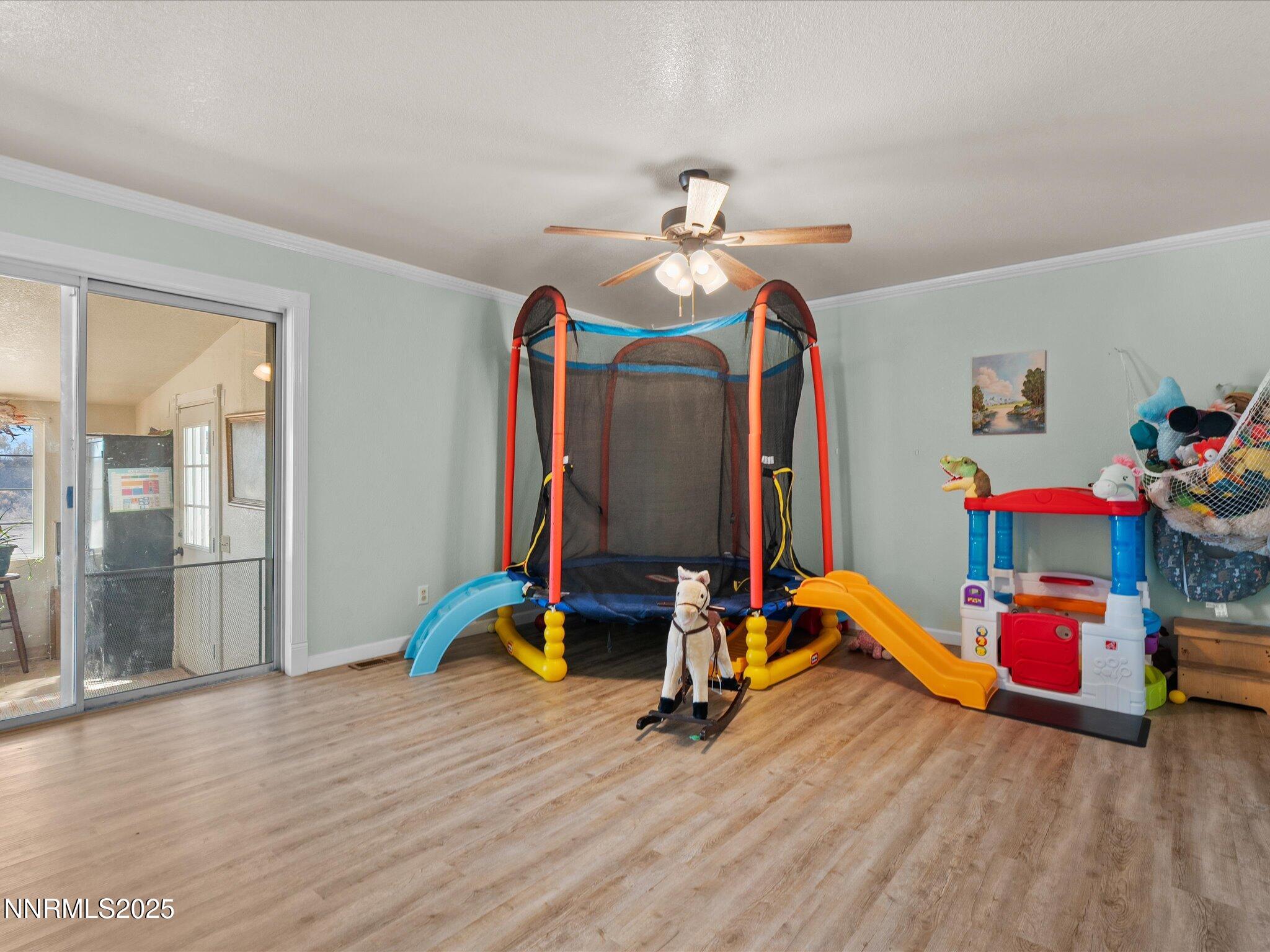 19-2830 Country Club Dr-118