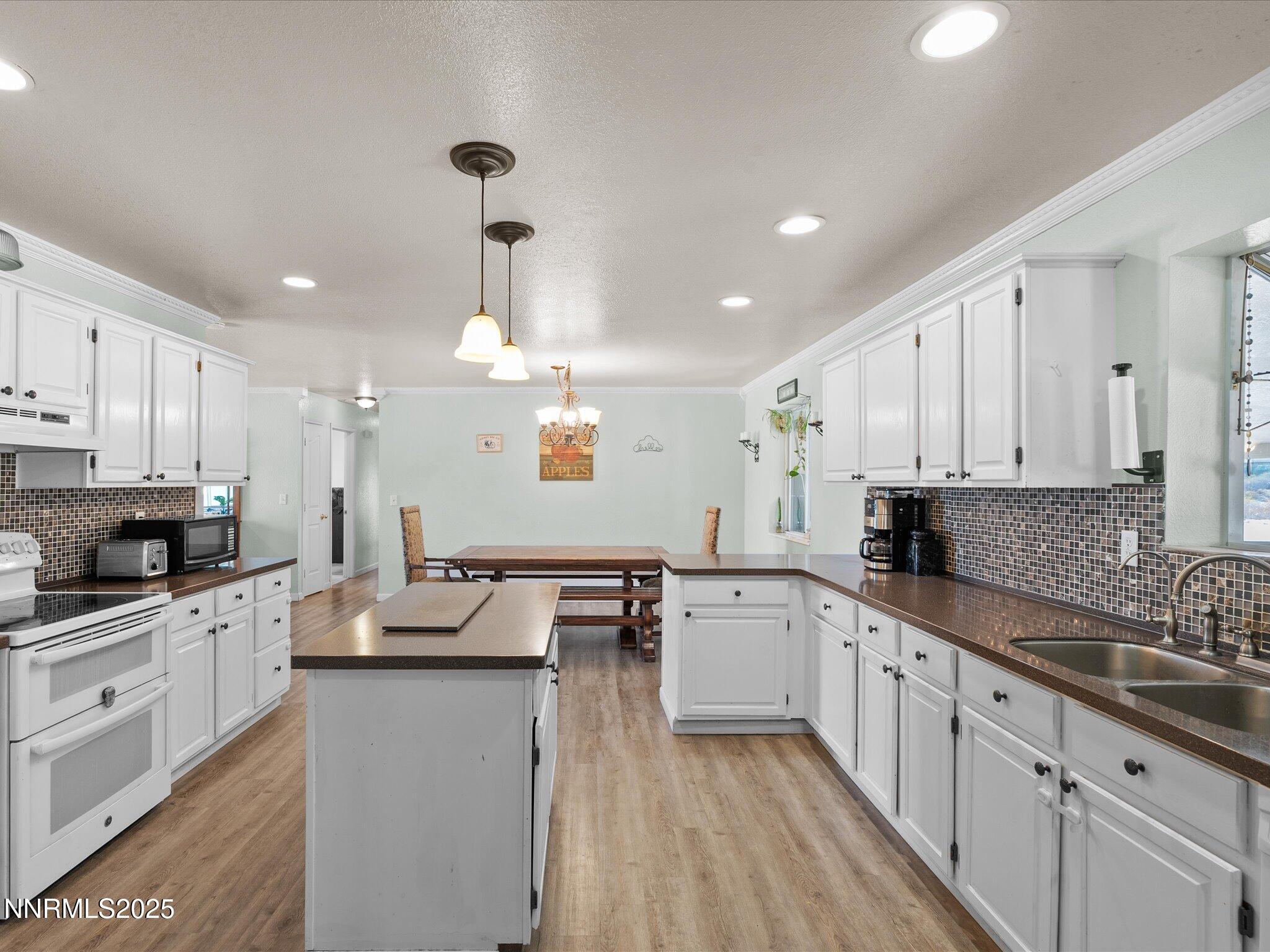 13-2830 Country Club Dr-112