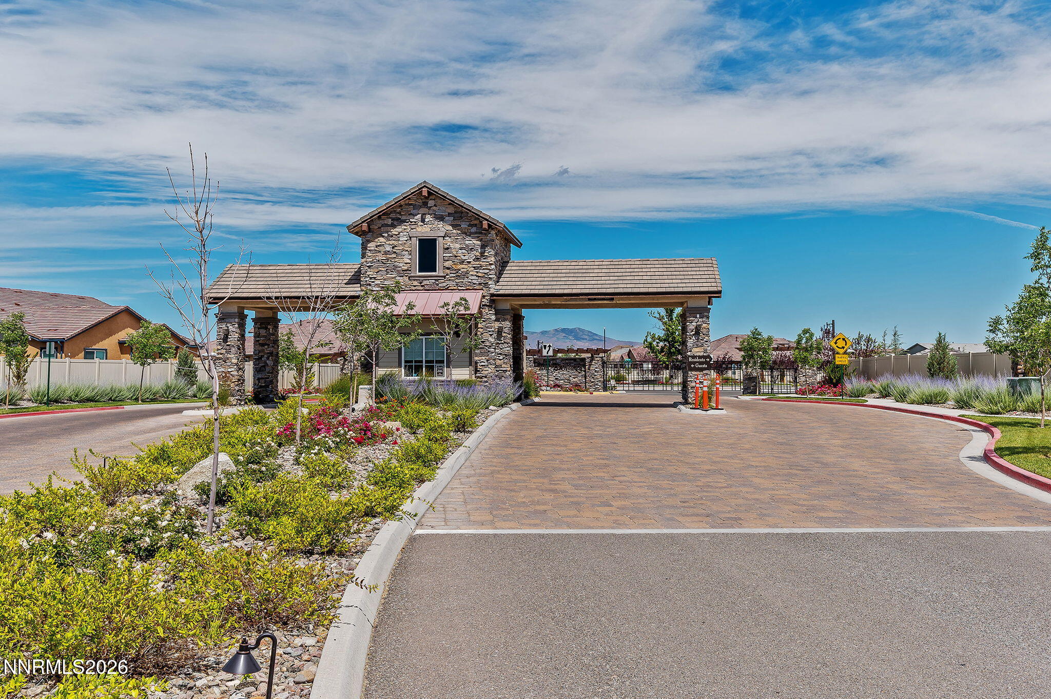 32-web-or-mls-Regency Amenity 1