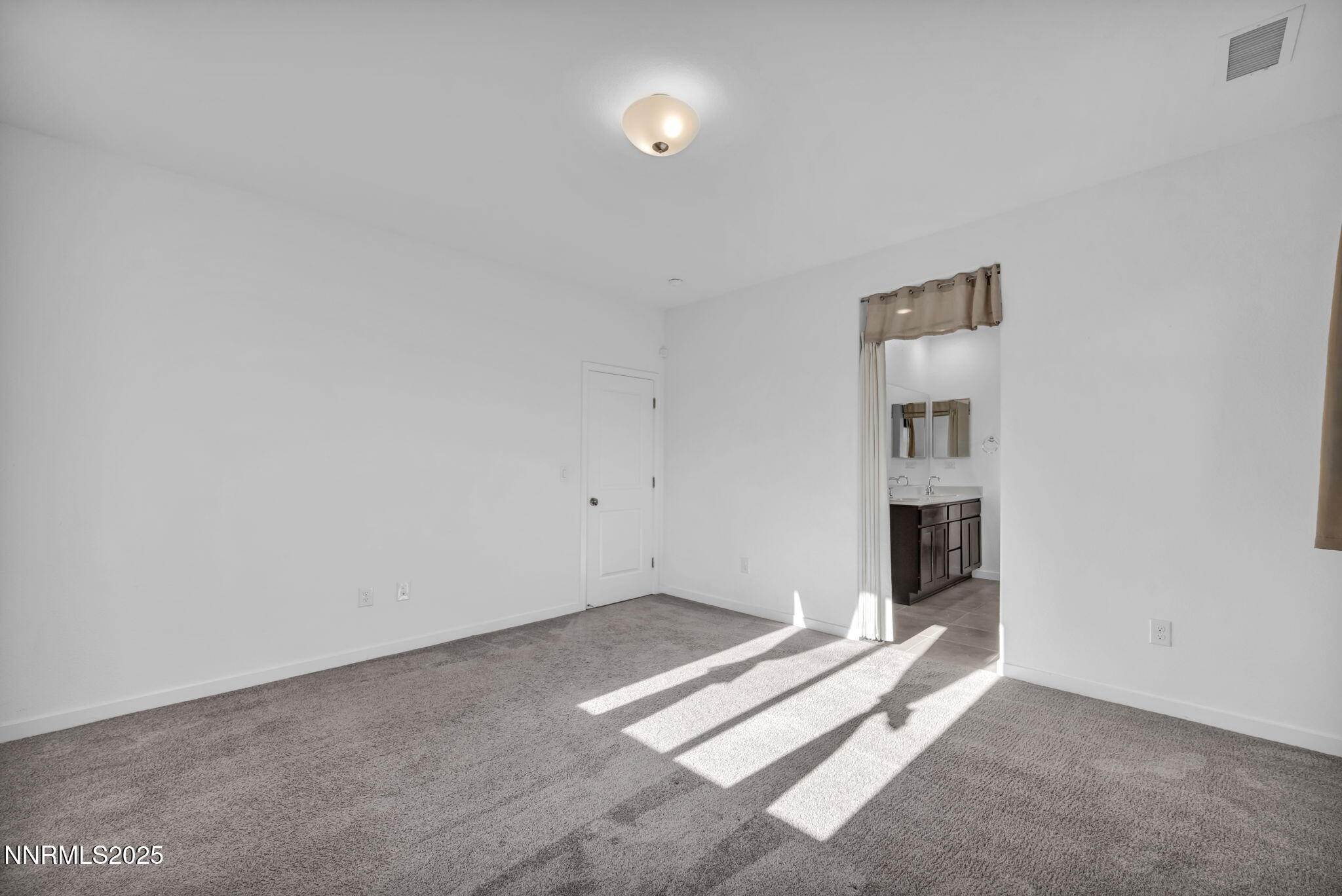 73-web-or-mls-510-ahearn-ct