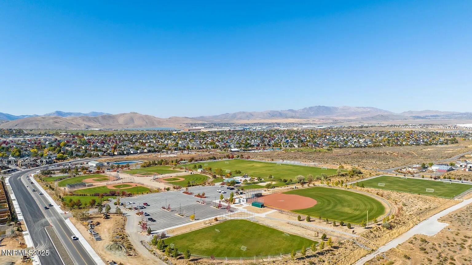 2e097f085a8736d8f175b290e2d196ef-uncropp