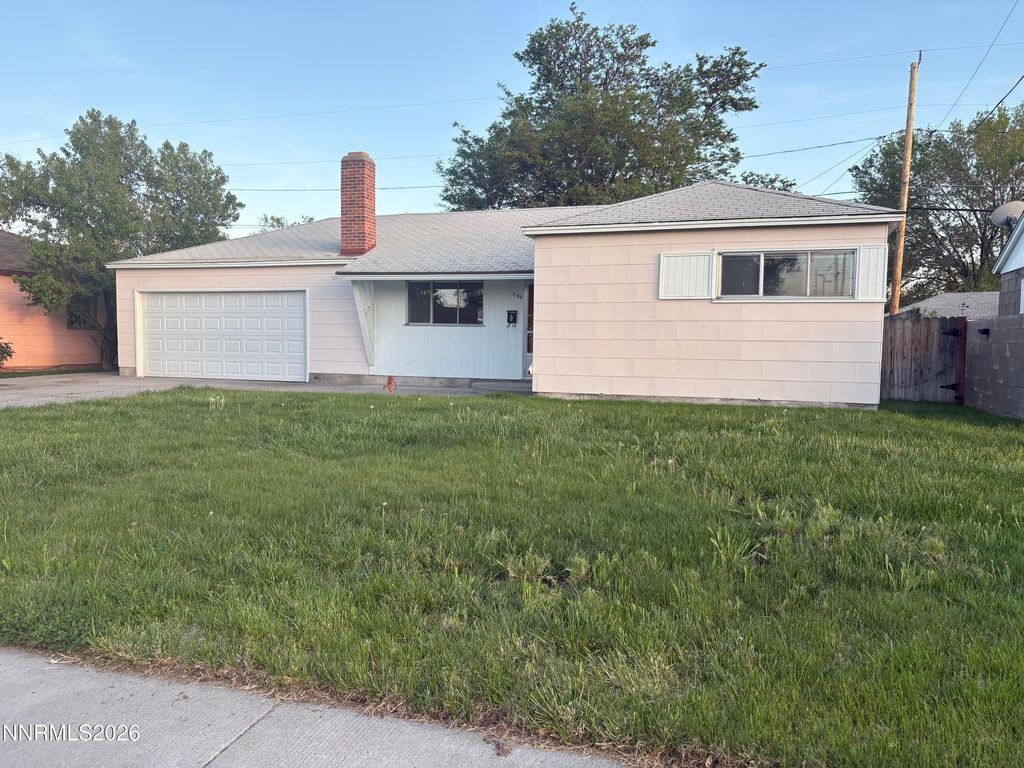 Photo of 1265 Upton Way, Sparks, NV 89431 (MLS # 260005893)