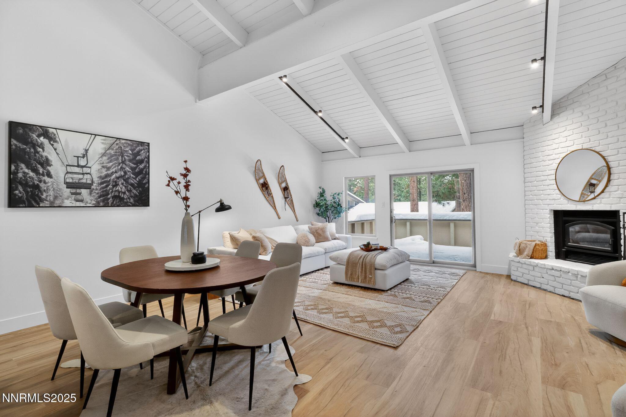 great room w fireplace