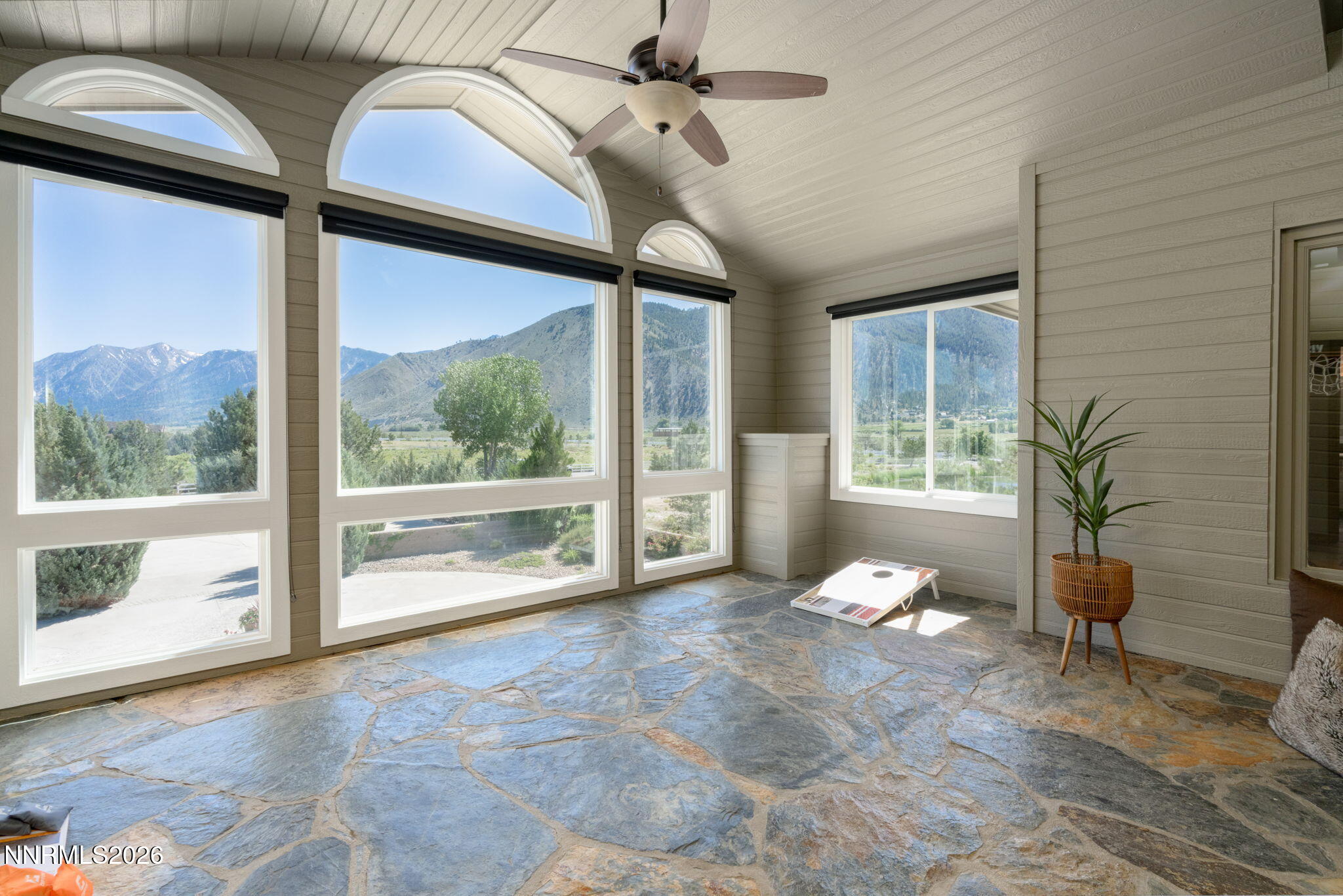 68-web-or-mls-380 Genoa Ln-68