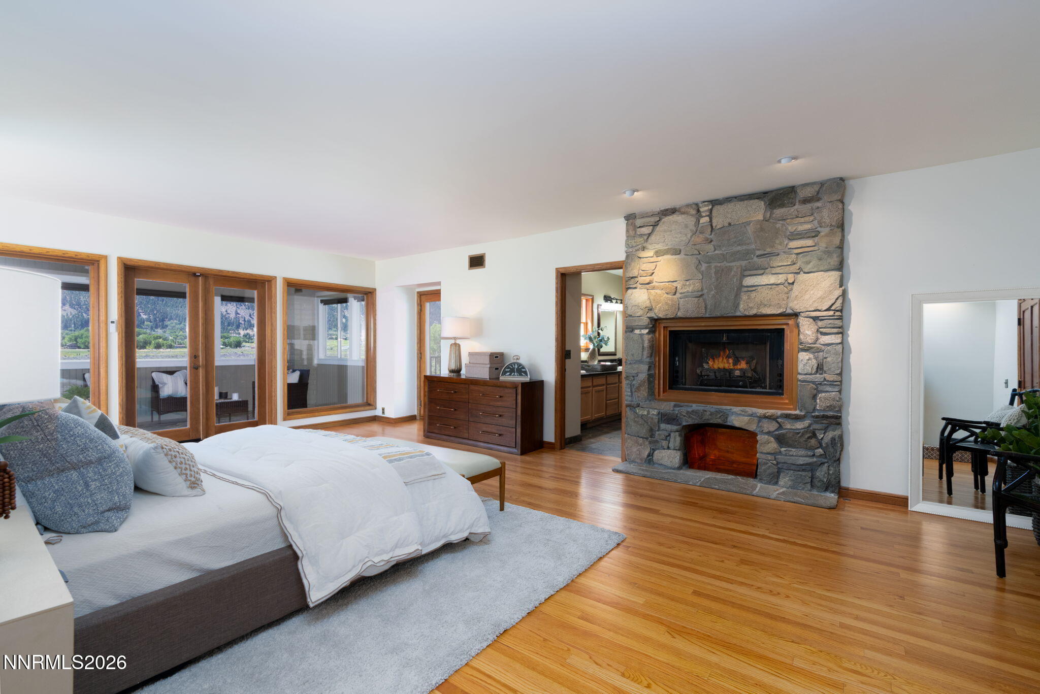 50-web-or-mls-380 Genoa Ln-50