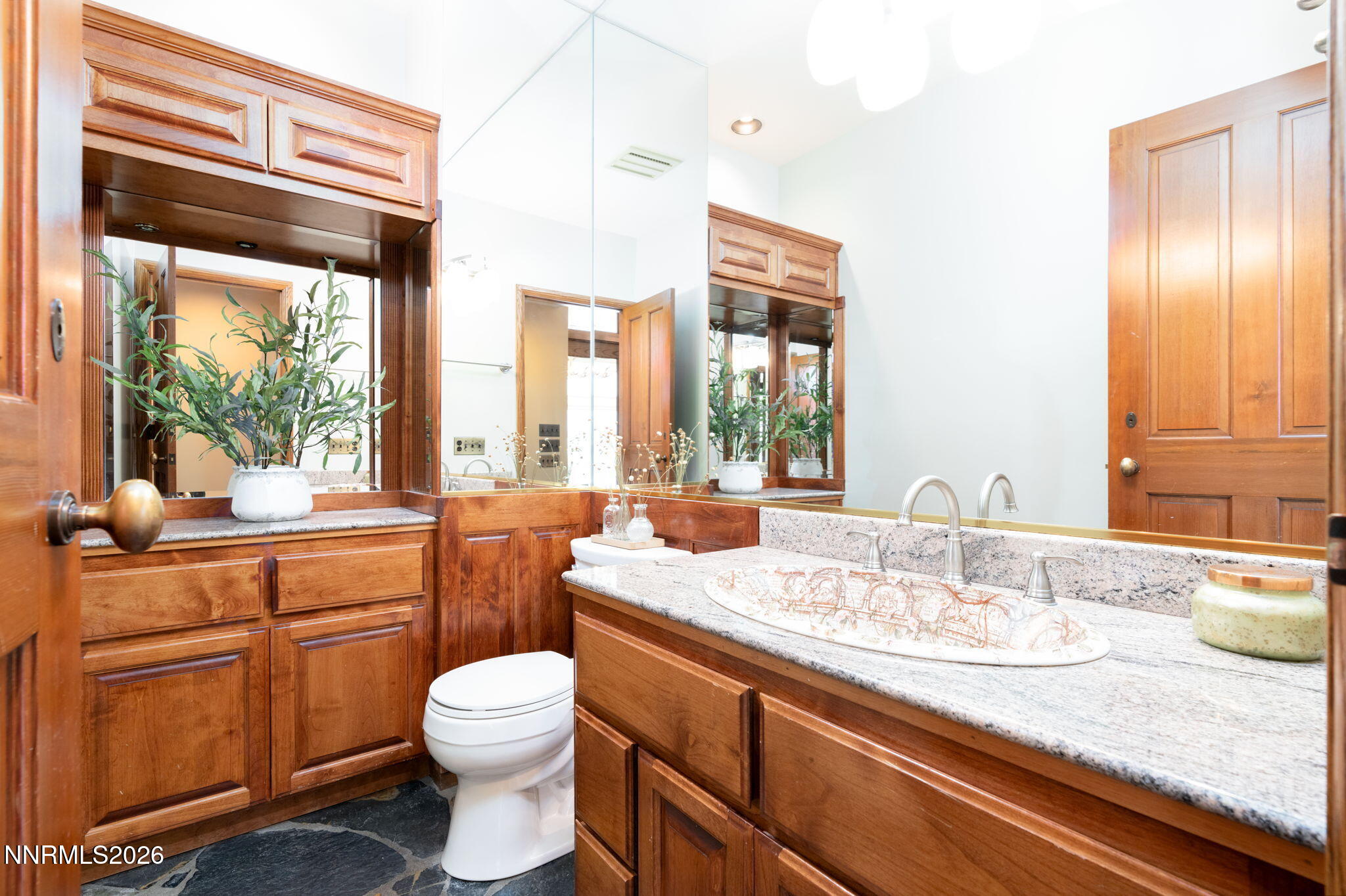 81-web-or-mls-380 Genoa Ln-81