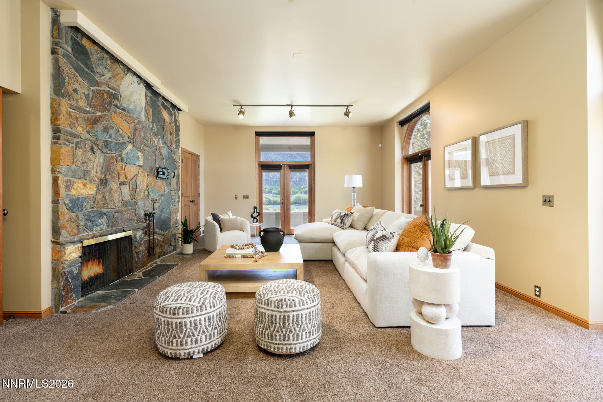 38-web-or-mls-380 Genoa Ln-38